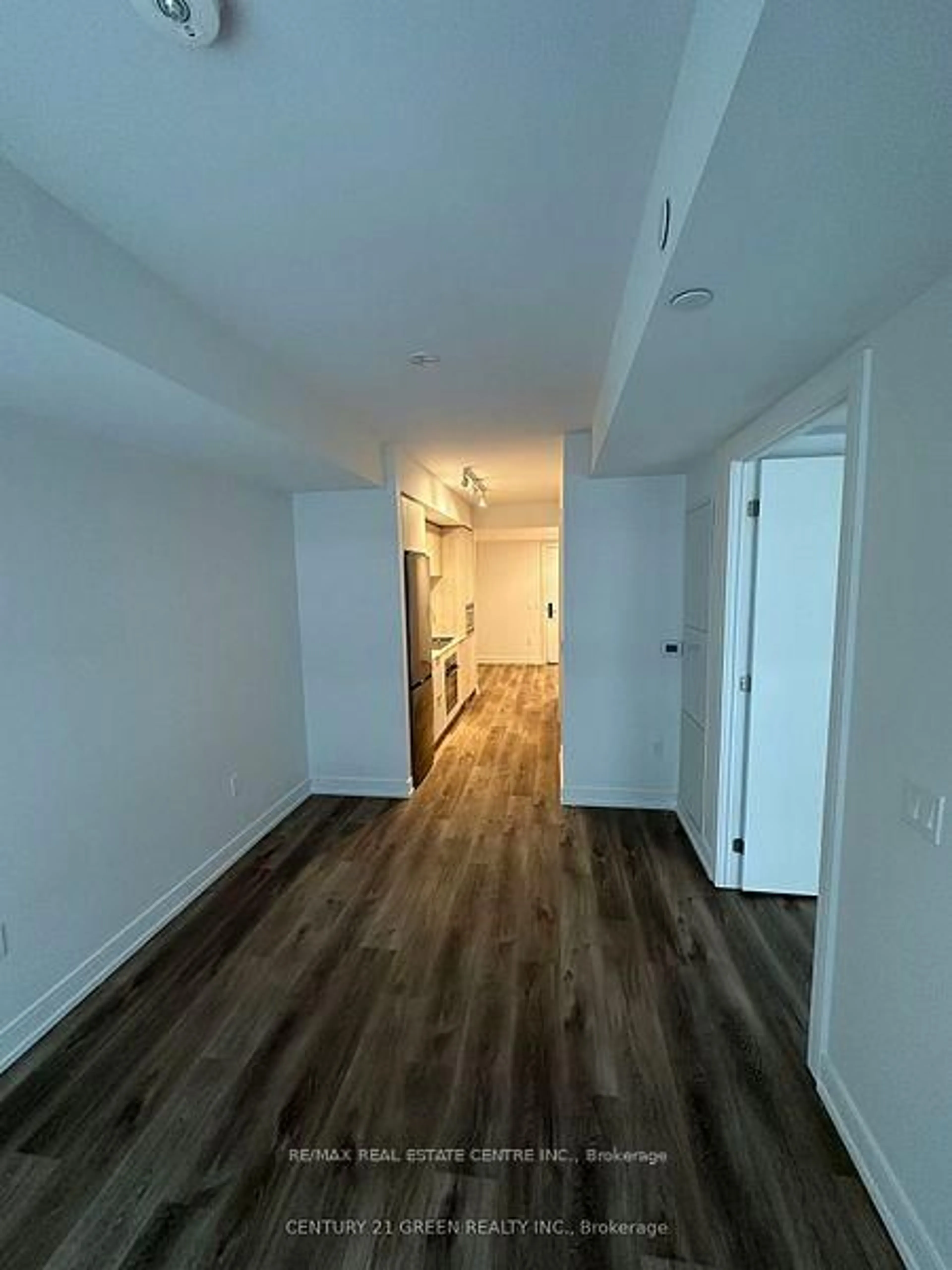 A pic of a room for 1 Jarvis St #915, Hamilton Ontario L8R 0A8