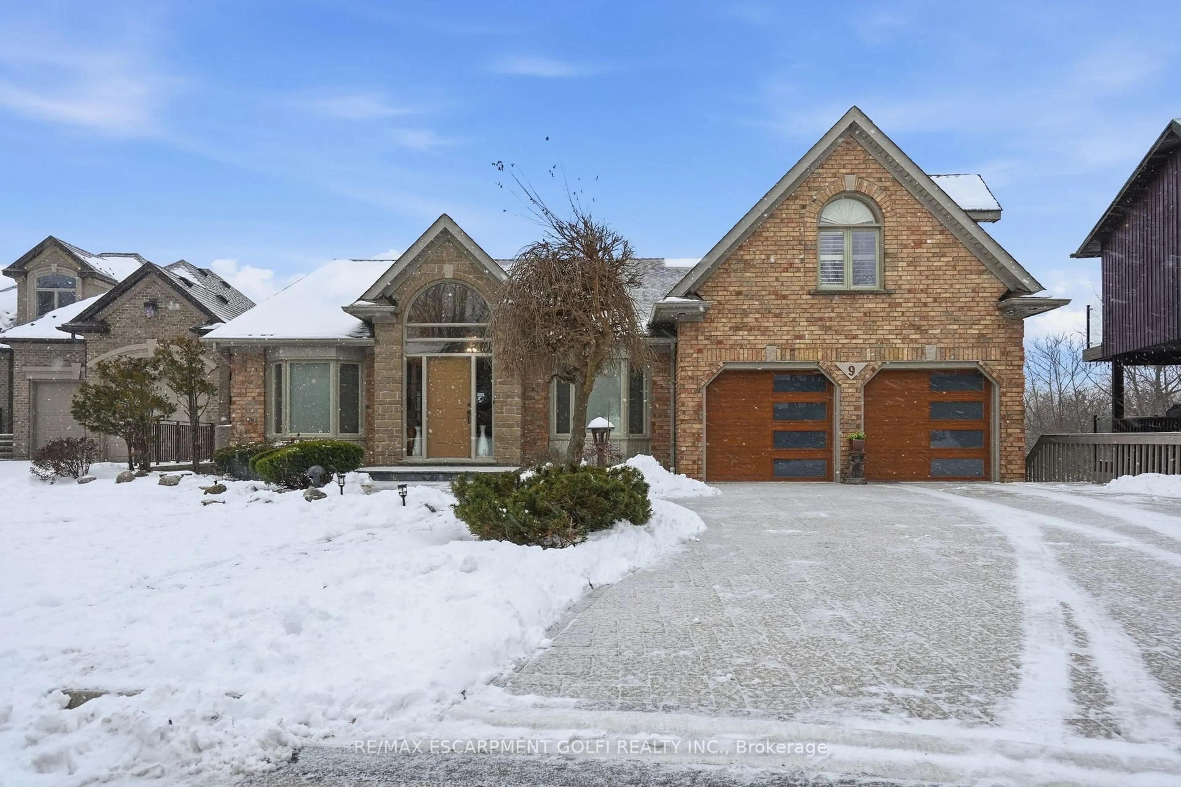 Home with brick exterior material, street for 9 Lamb Crt, Haldimand Ontario N3W 1E2