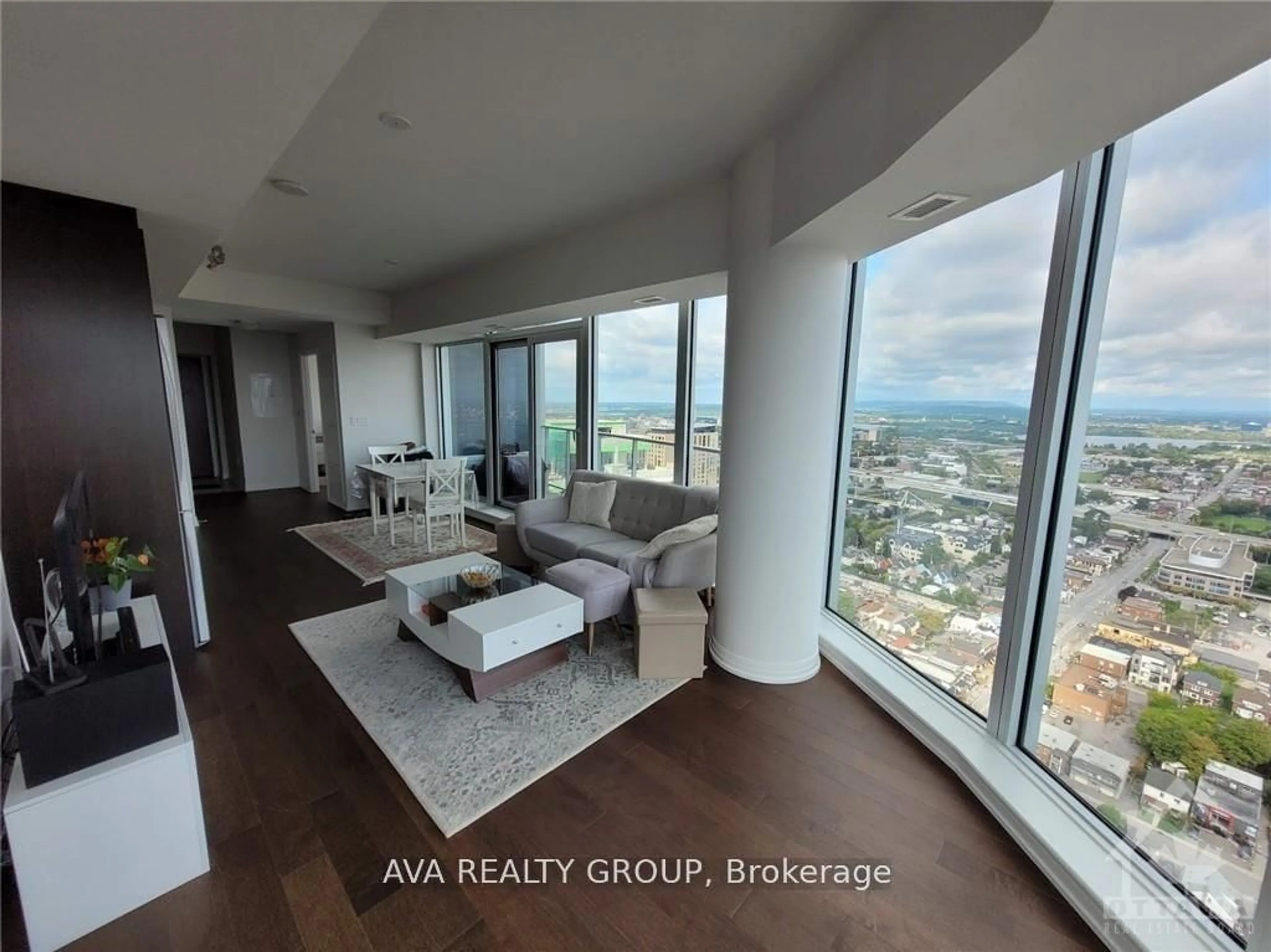 A pic of a room for 805 carling Ave Ave #3308, Ottawa Ontario K1S 5W9