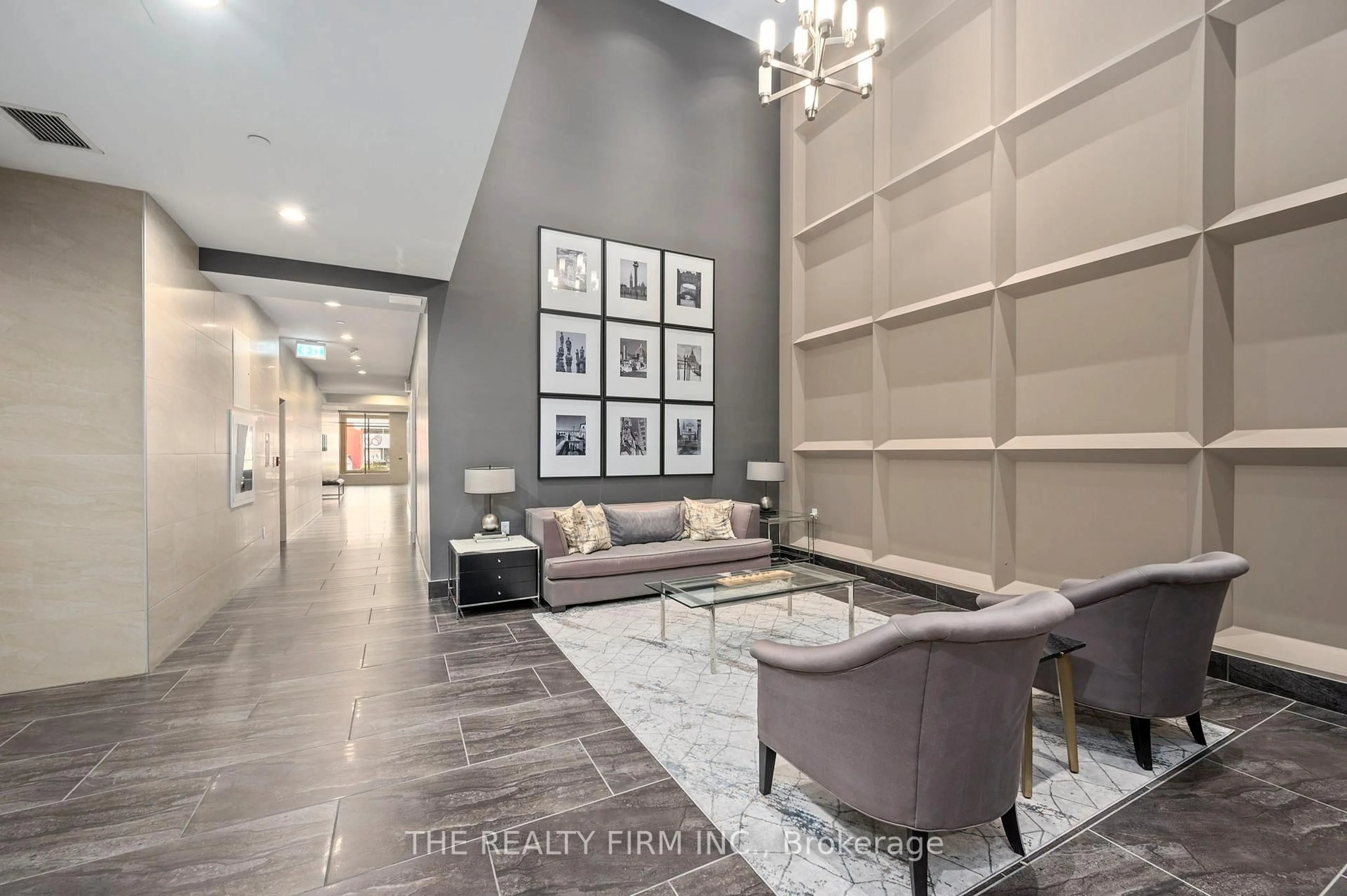 Unknown for 330 Ridout St #803, London East Ontario N6A 0A7