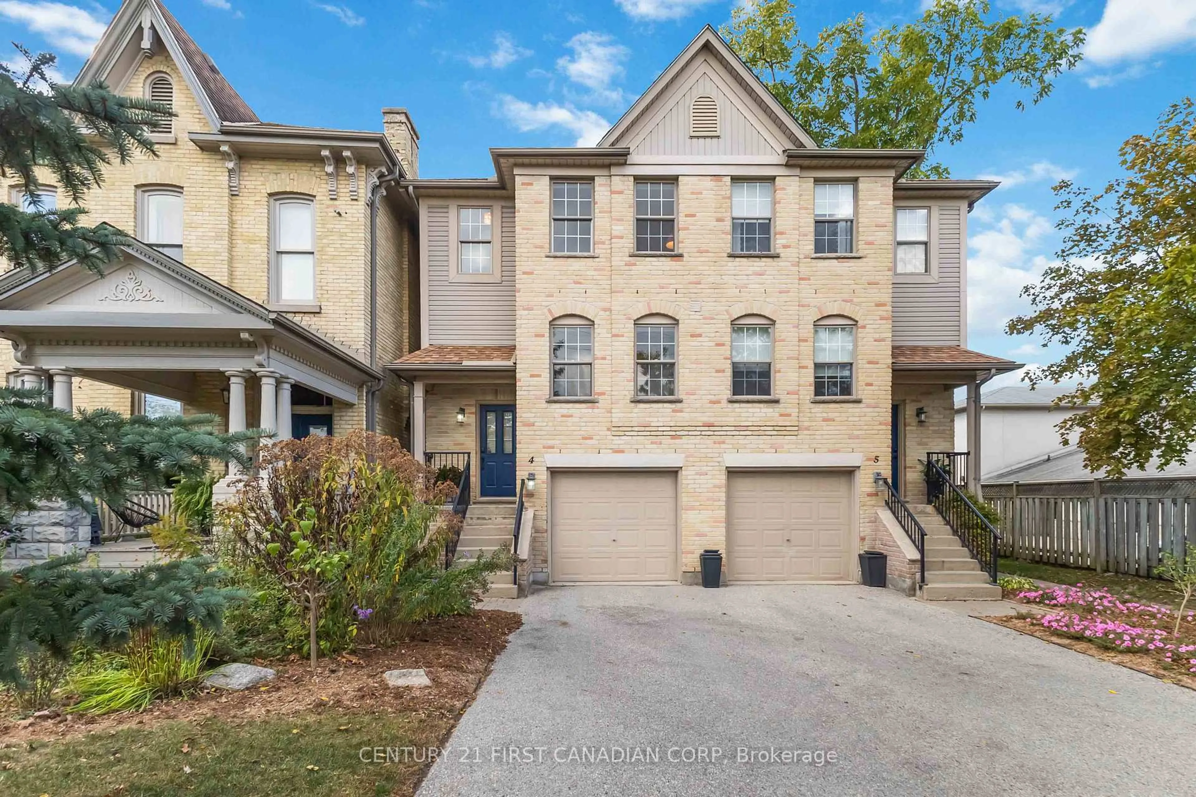 Home with brick exterior material, street for 609 Colborne St #4, London East Ontario N6B 2V3