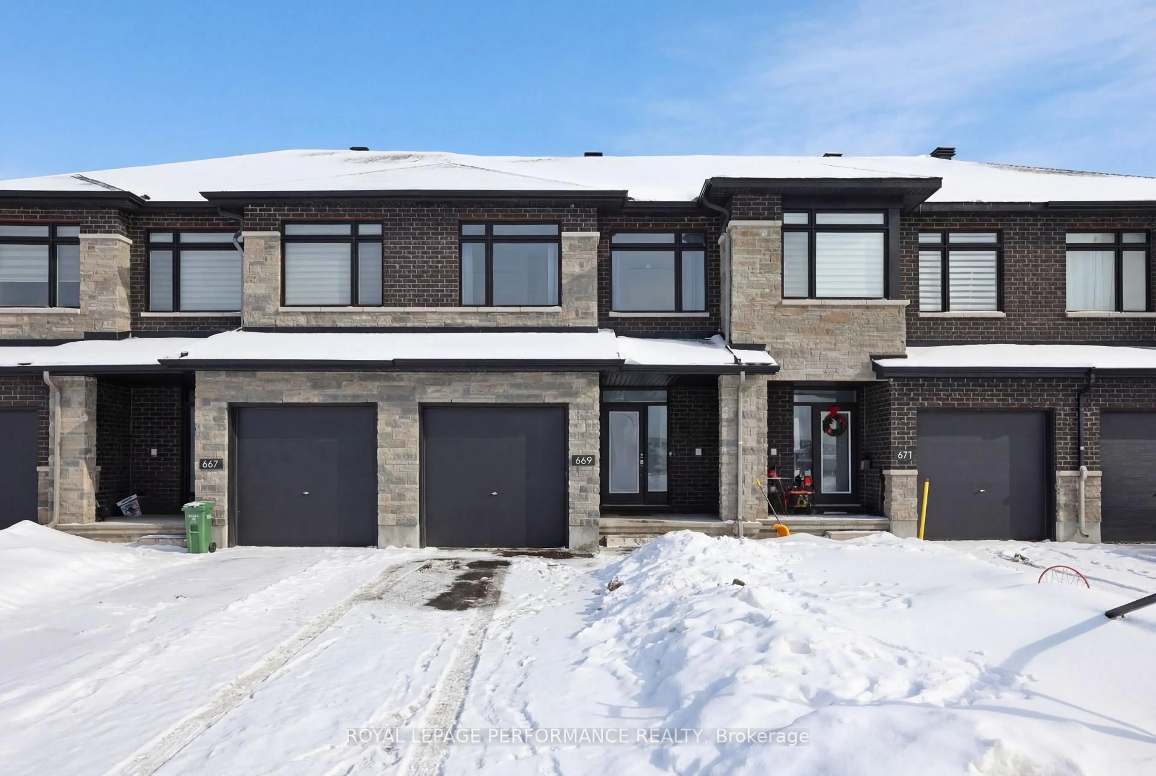 Home with brick exterior material, street for 669 Cordelette Circ, Ottawa Ontario K1W 0P2