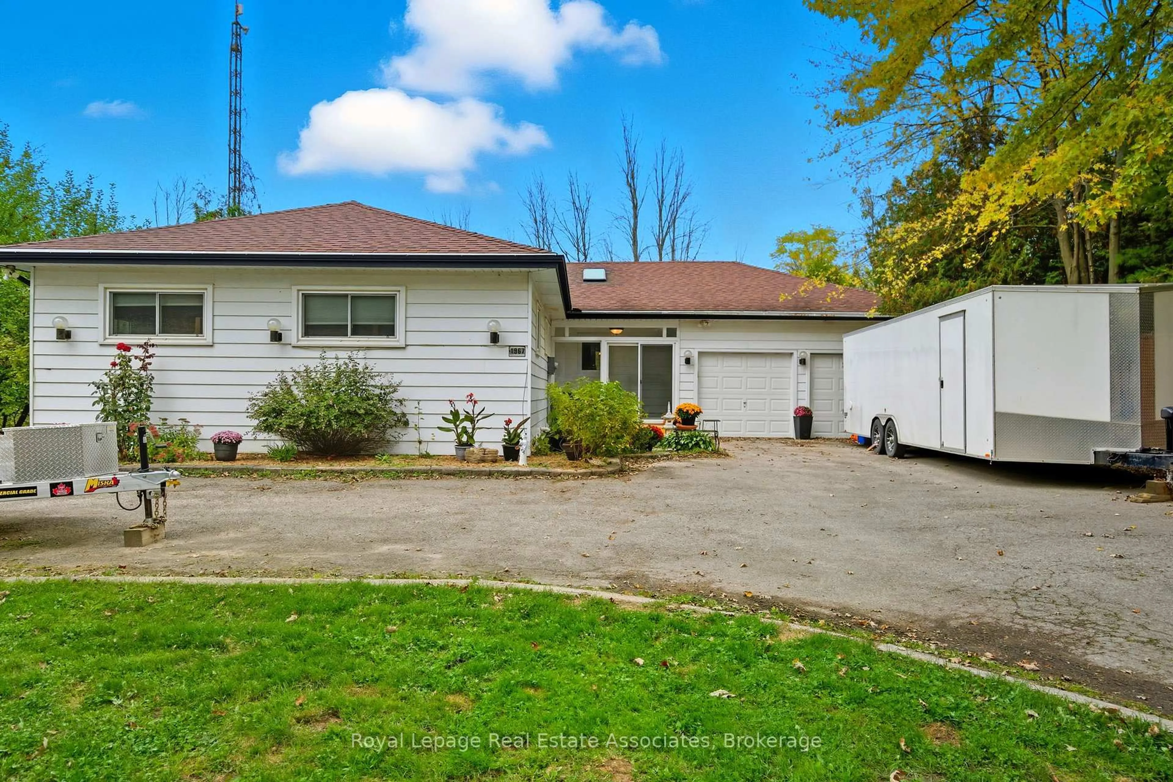 A pic from outside/outdoor area/front of a property/back of a property/a pic from drone, street for 1967 Regional 97 Rd, Hamilton Ontario N1R 5S7