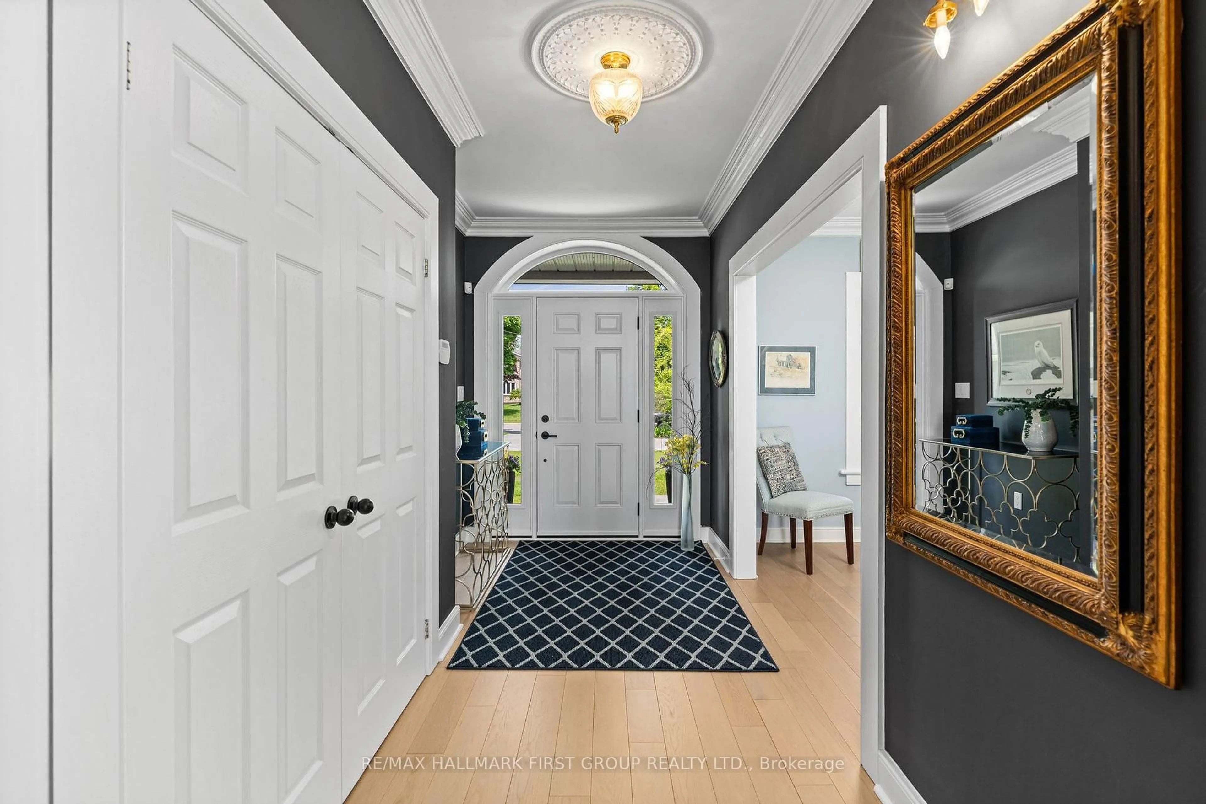 Indoor entryway for 43 Tremaine Terr, Cobourg Ontario K9A 5A7