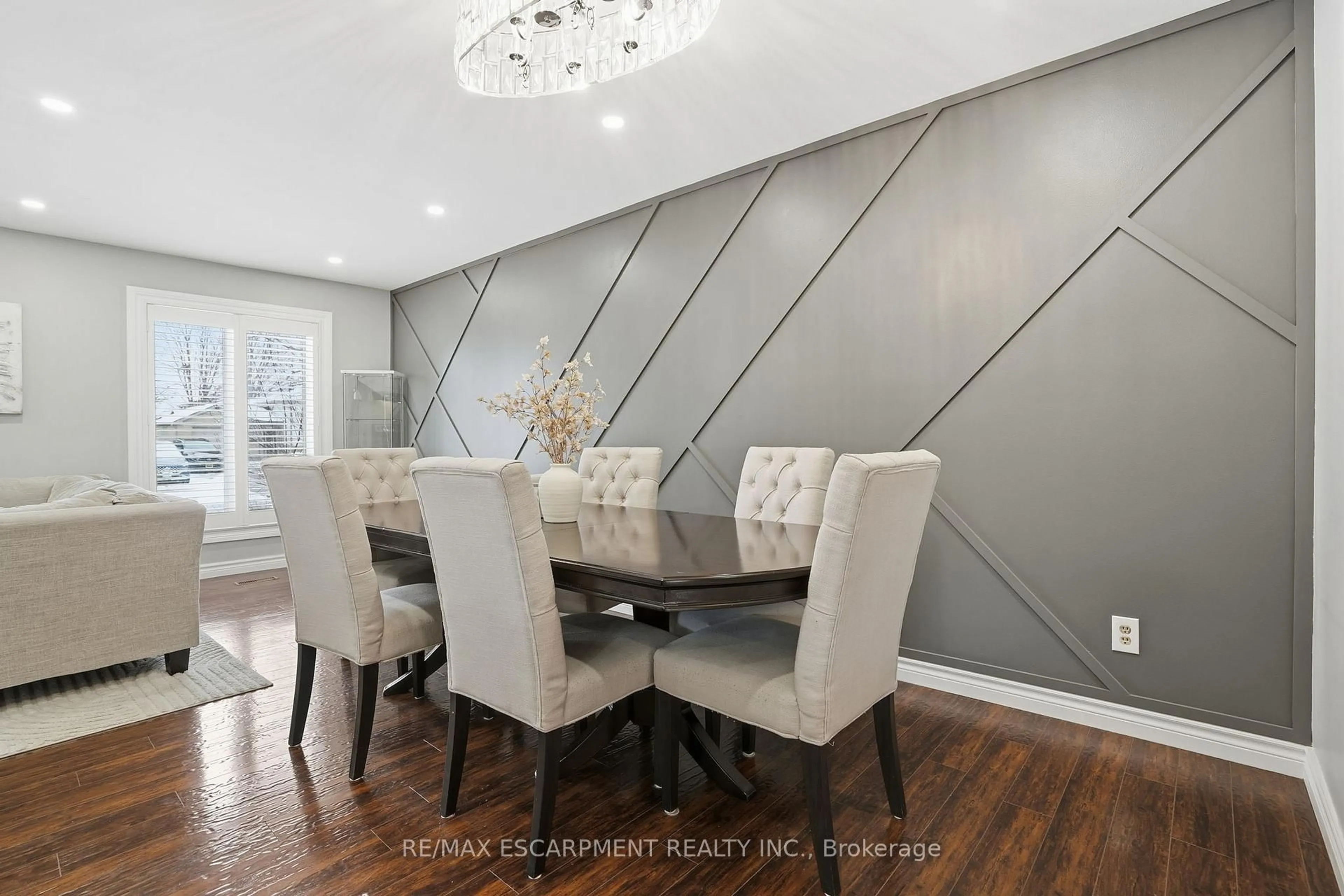 Dining room, unknown for 95 Chilton Dr, Hamilton Ontario L8J 1L8