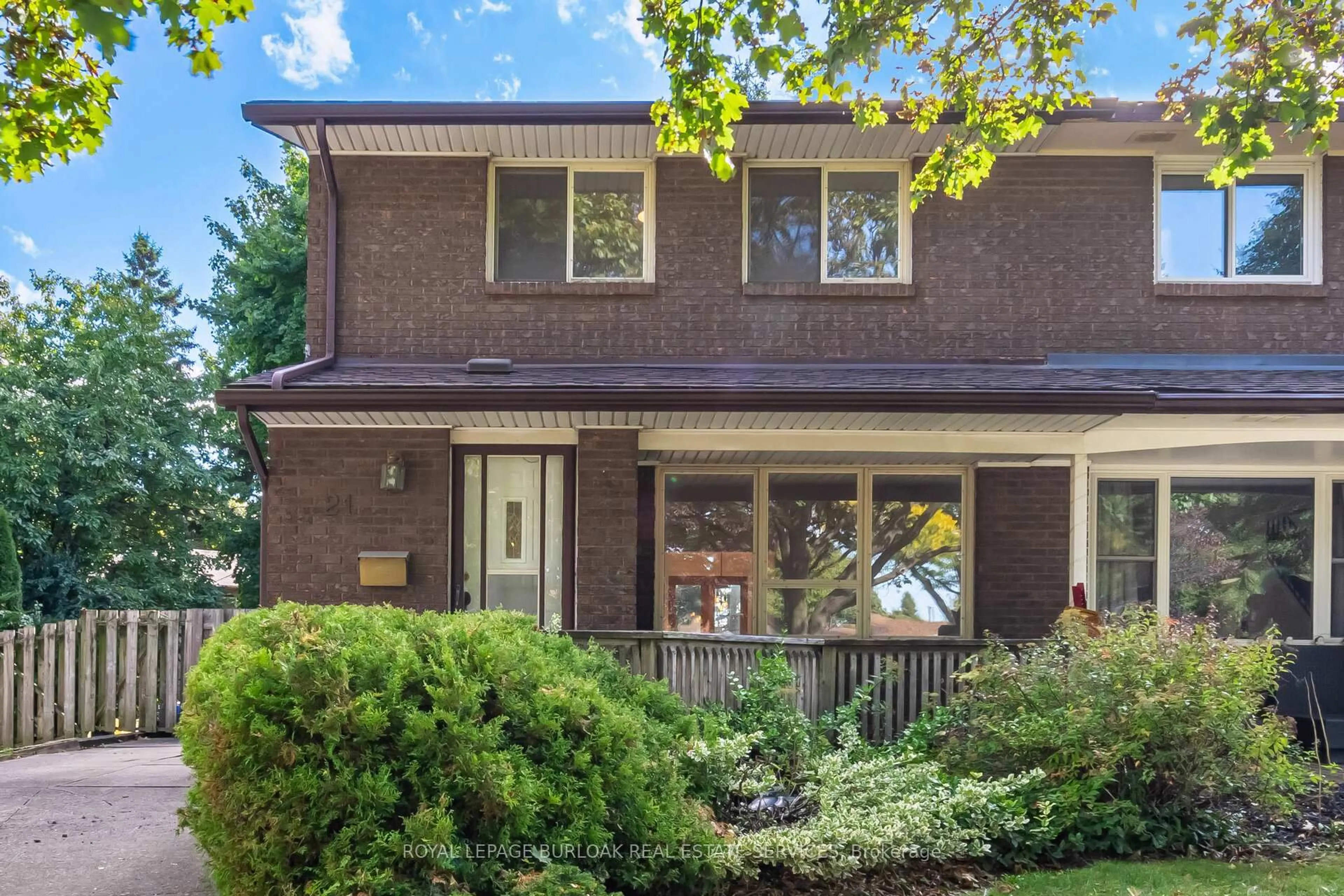 Home with brick exterior material, street for 21 Horning Dr, Hamilton Ontario L9C 6L2