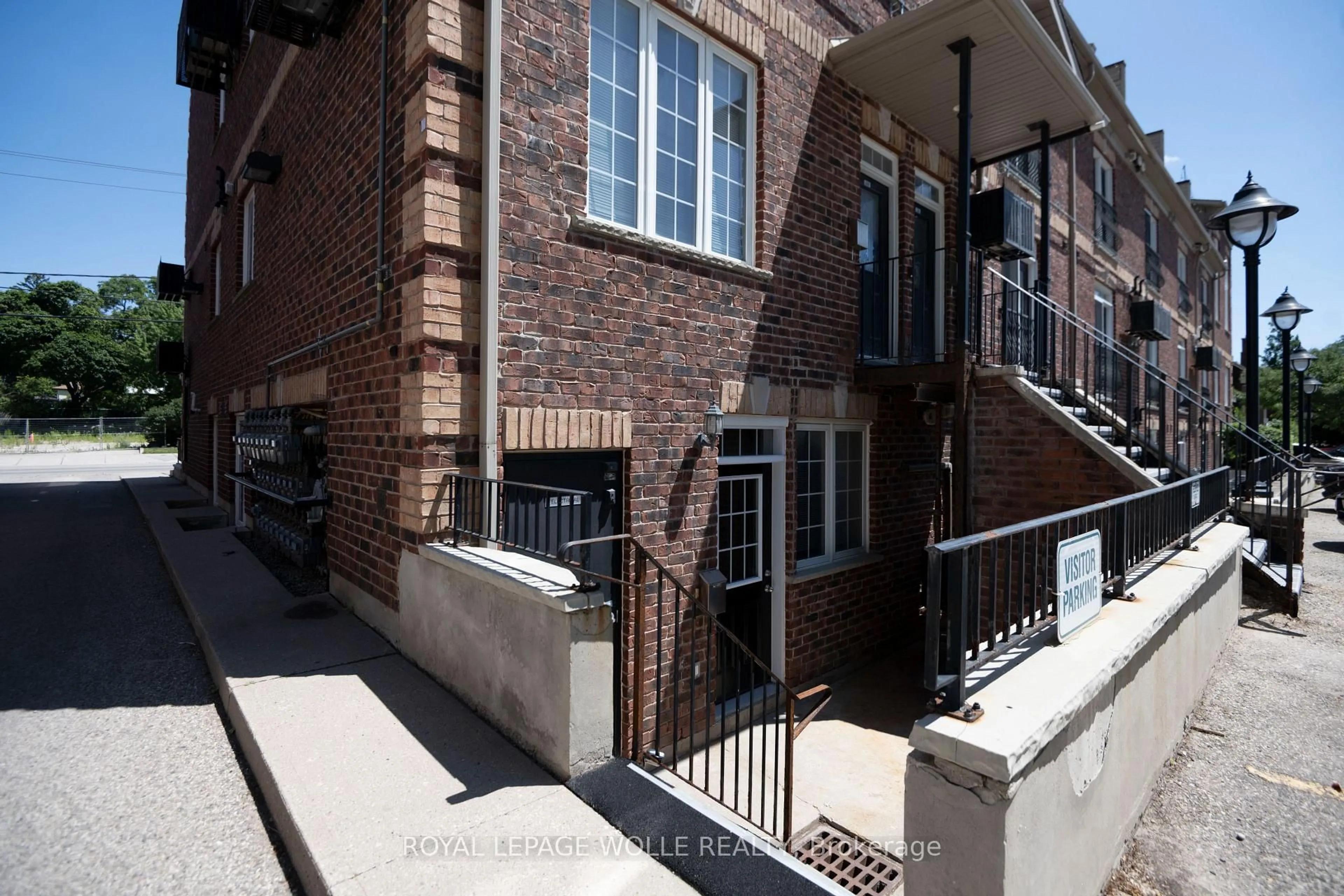 Unknown for 555 King St #109, Kitchener Ontario N2G 2L9