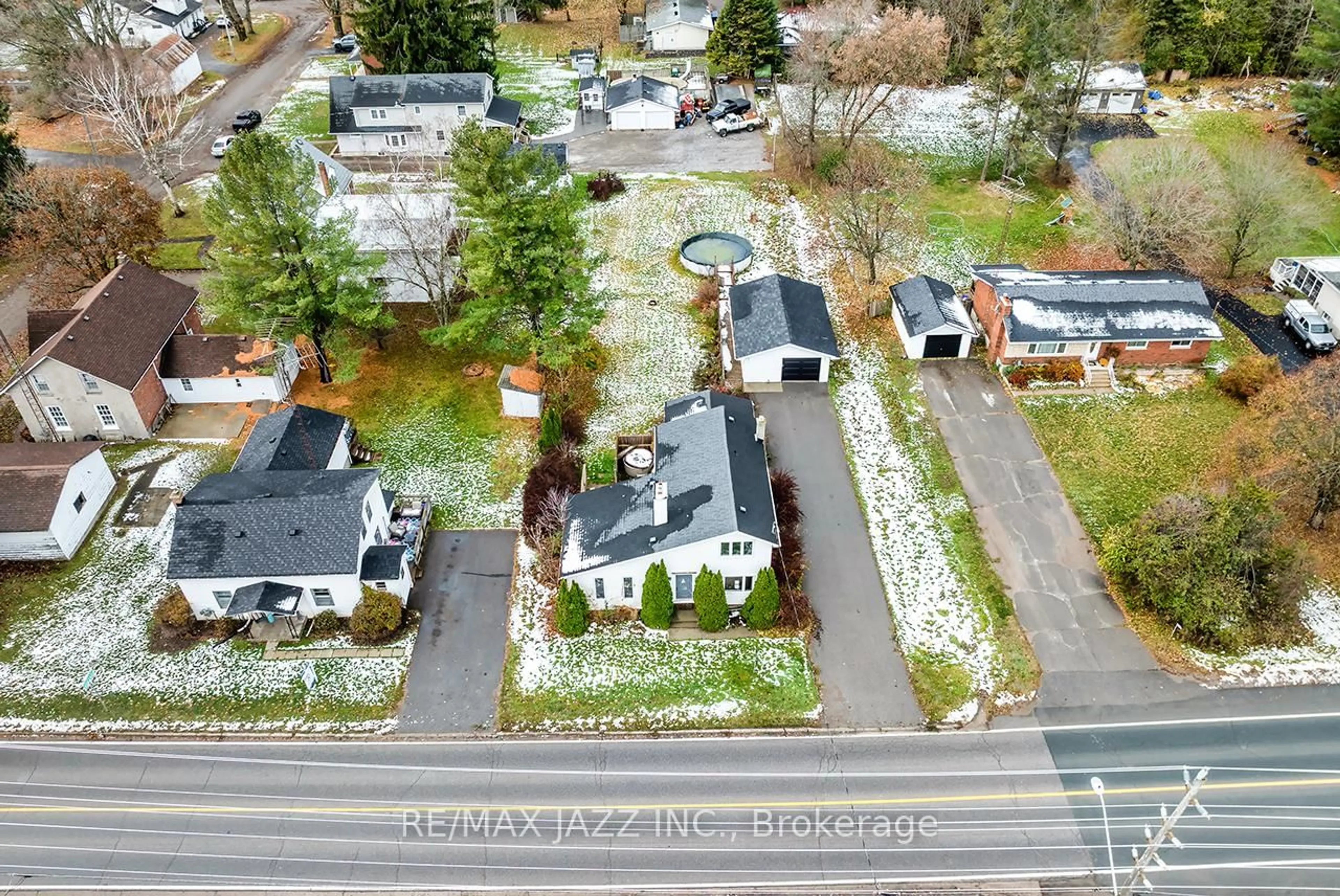 A pic from outside/outdoor area/front of a property/back of a property/a pic from drone, street for 236 Lyle St, Alnwick/Haldimand Ontario K0K 2G0