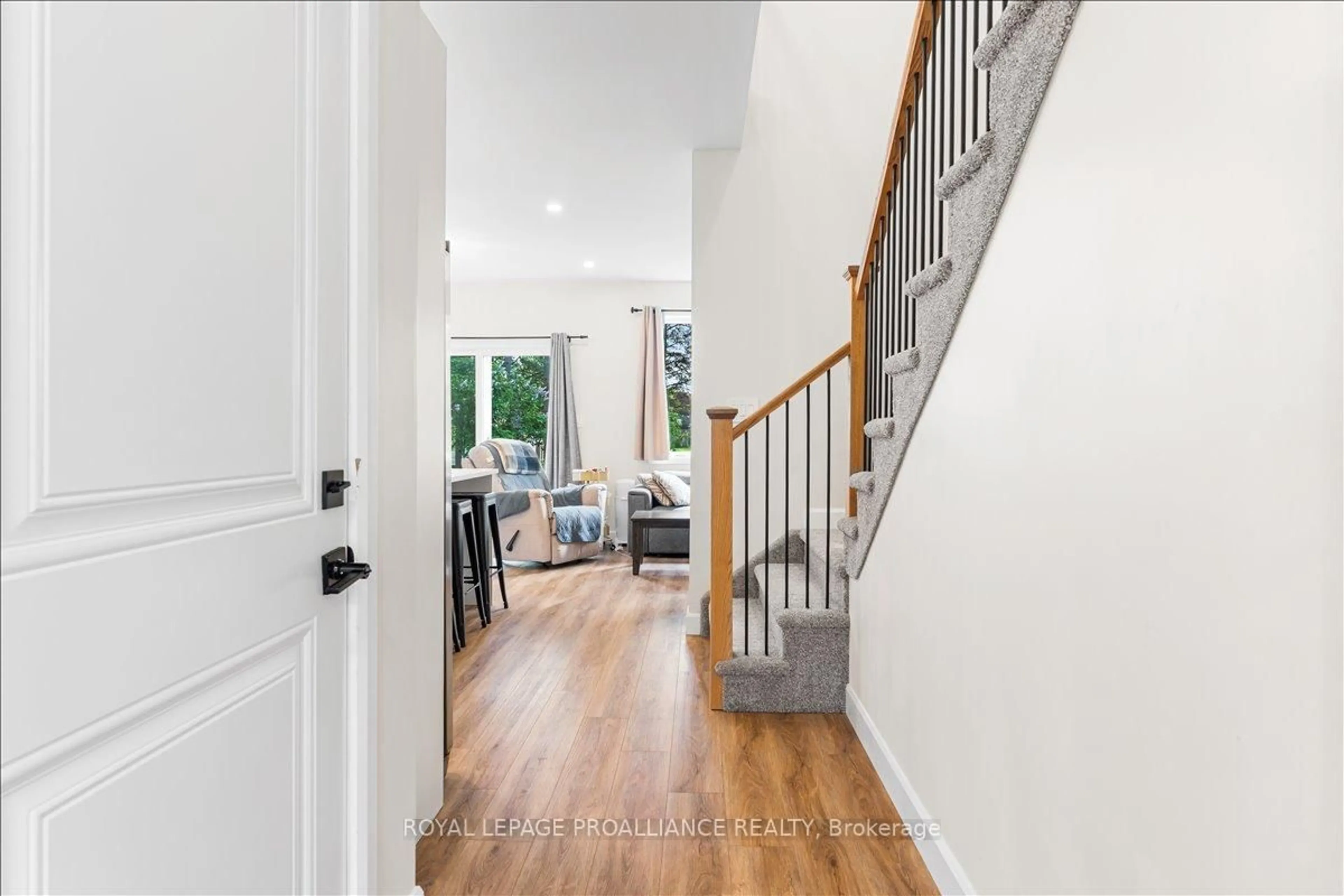 Indoor entryway for 295 Church St, Greater Napanee Ontario K7R 1C5