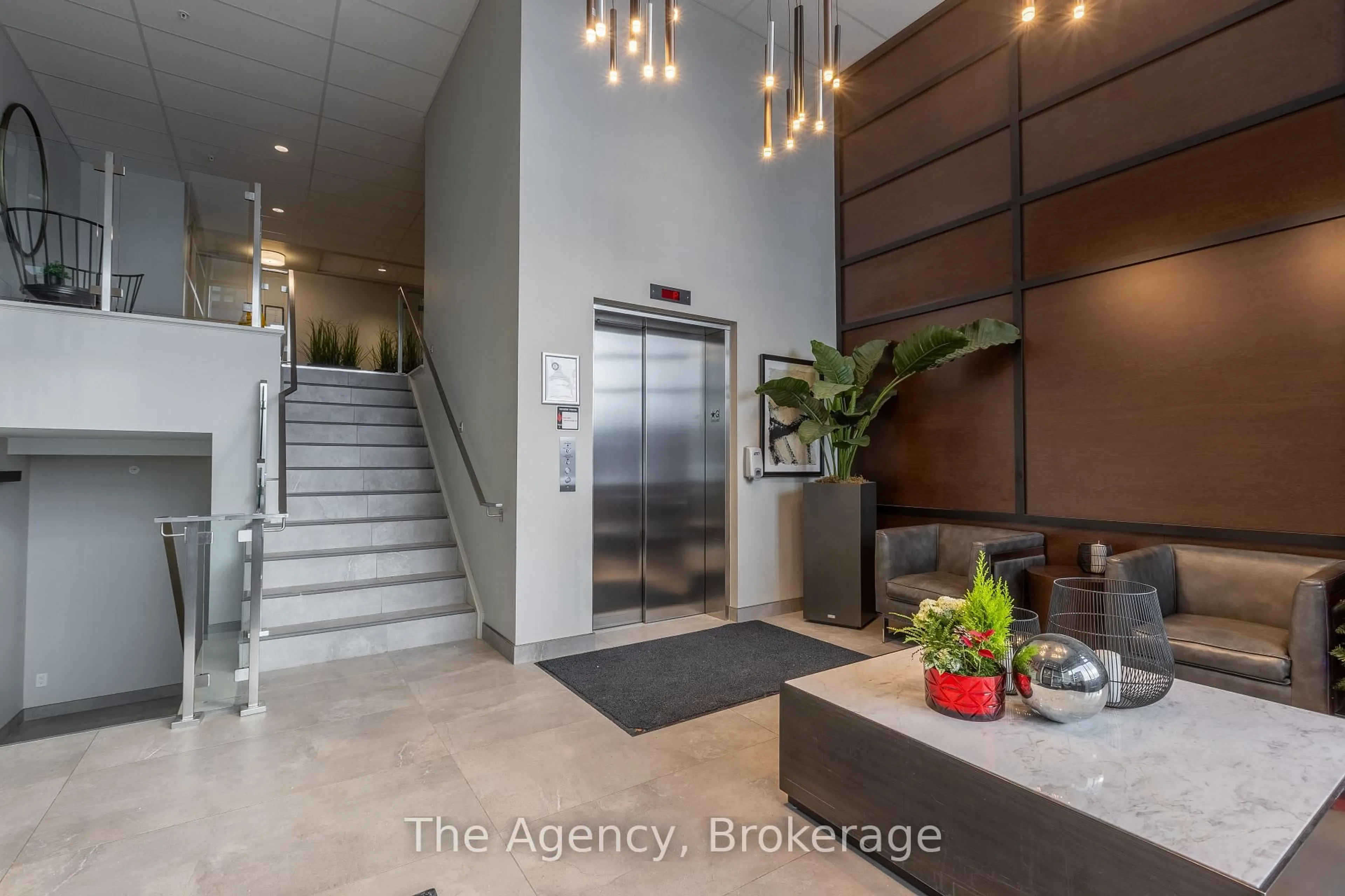 Lobby for 120 Summersides Blvd #300, Pelham Ontario L0S 1E1