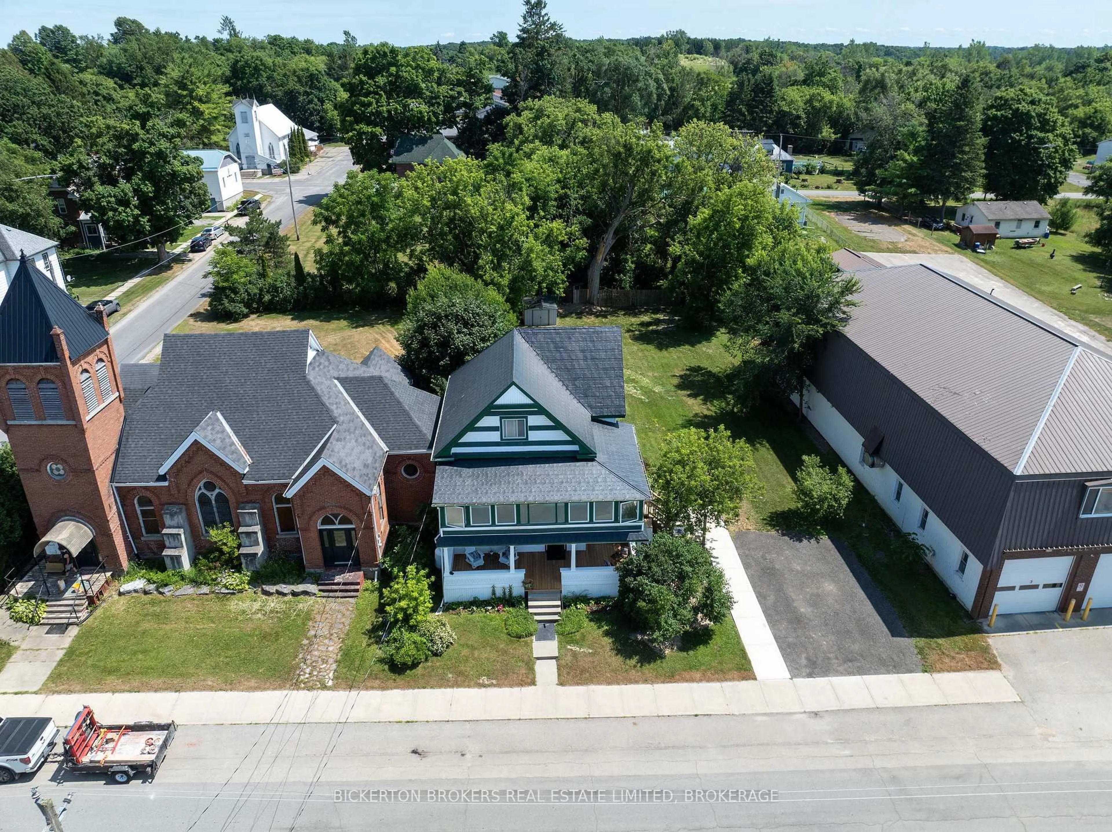 A pic from outside/outdoor area/front of a property/back of a property/a pic from drone, building for 153 Main St, Leeds and the Thousand Islands Ontario K0H 2N0