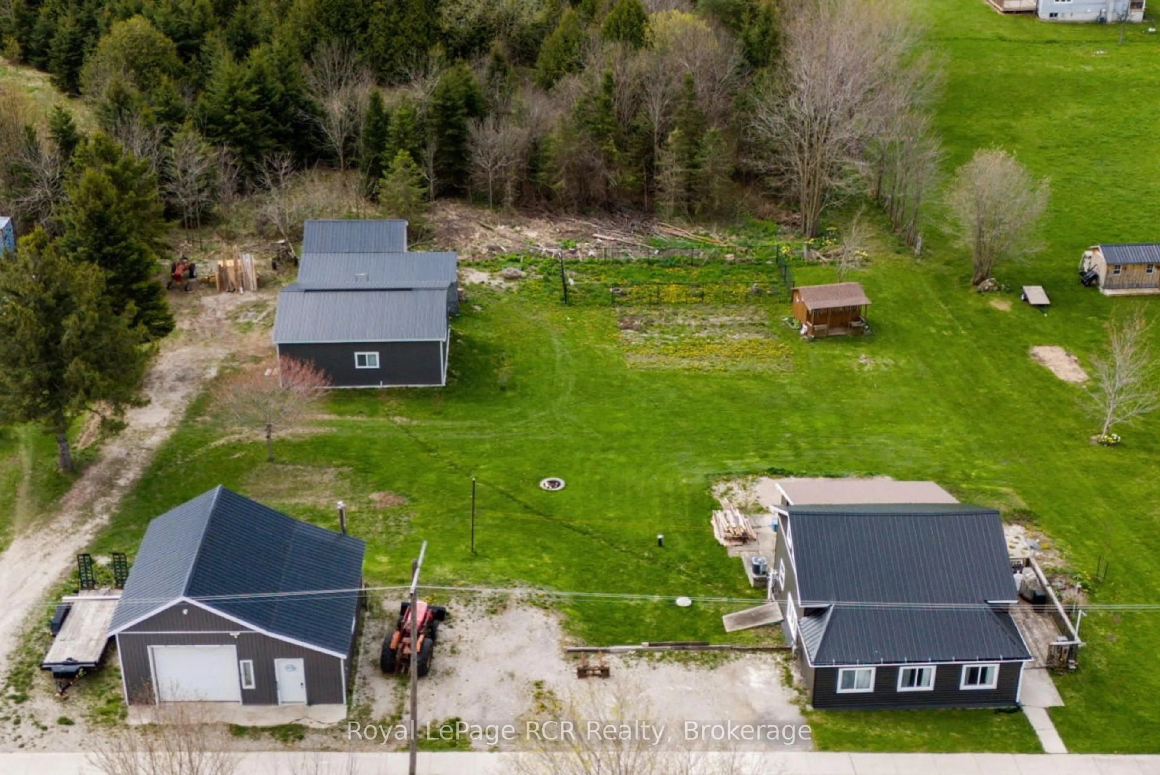 A pic from outside/outdoor area/front of a property/back of a property/a pic from drone, unknown for 181 Council Rd, South Bruce Ontario N0G 1W0