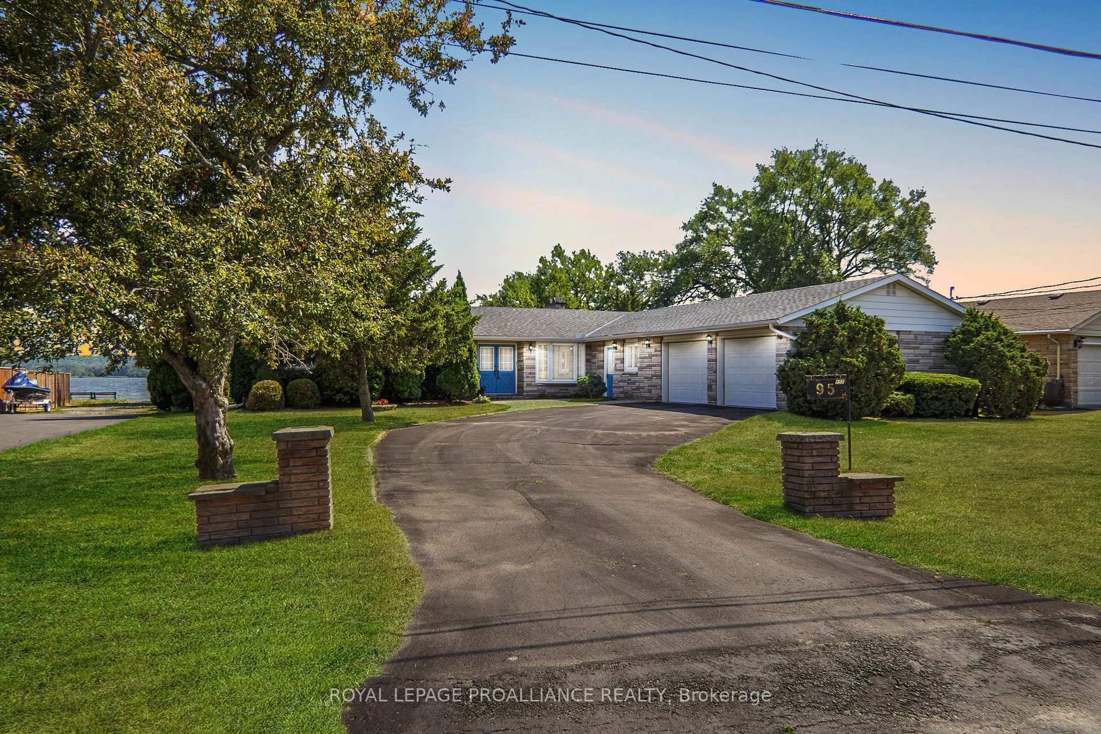 A pic from outside/outdoor area/front of a property/back of a property/a pic from drone, street for 95 Baylea Dr, Quinte West Ontario K8V 5P5