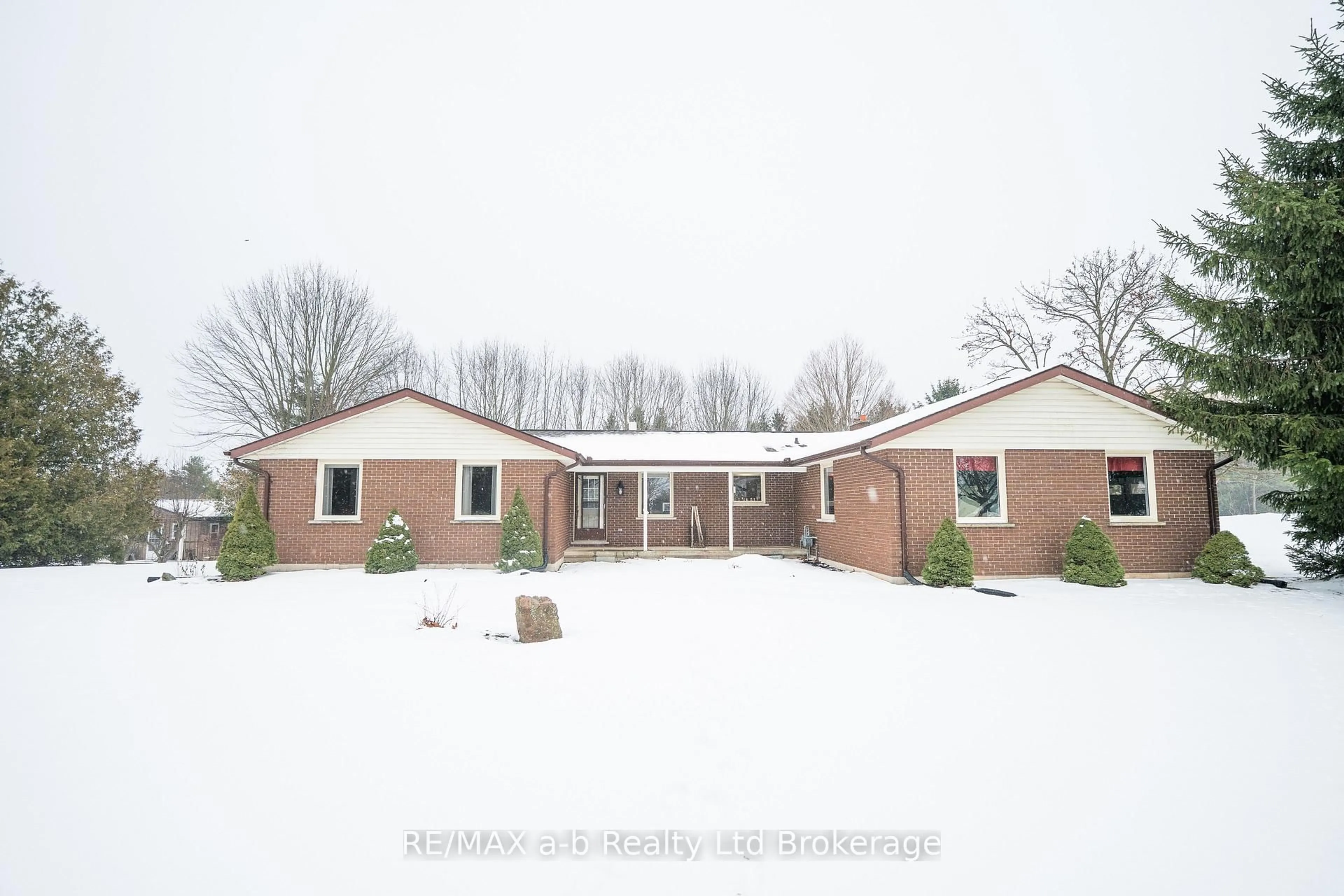 Unknown for 660 Goshen Rd, Norfolk Ontario N4G 4G7