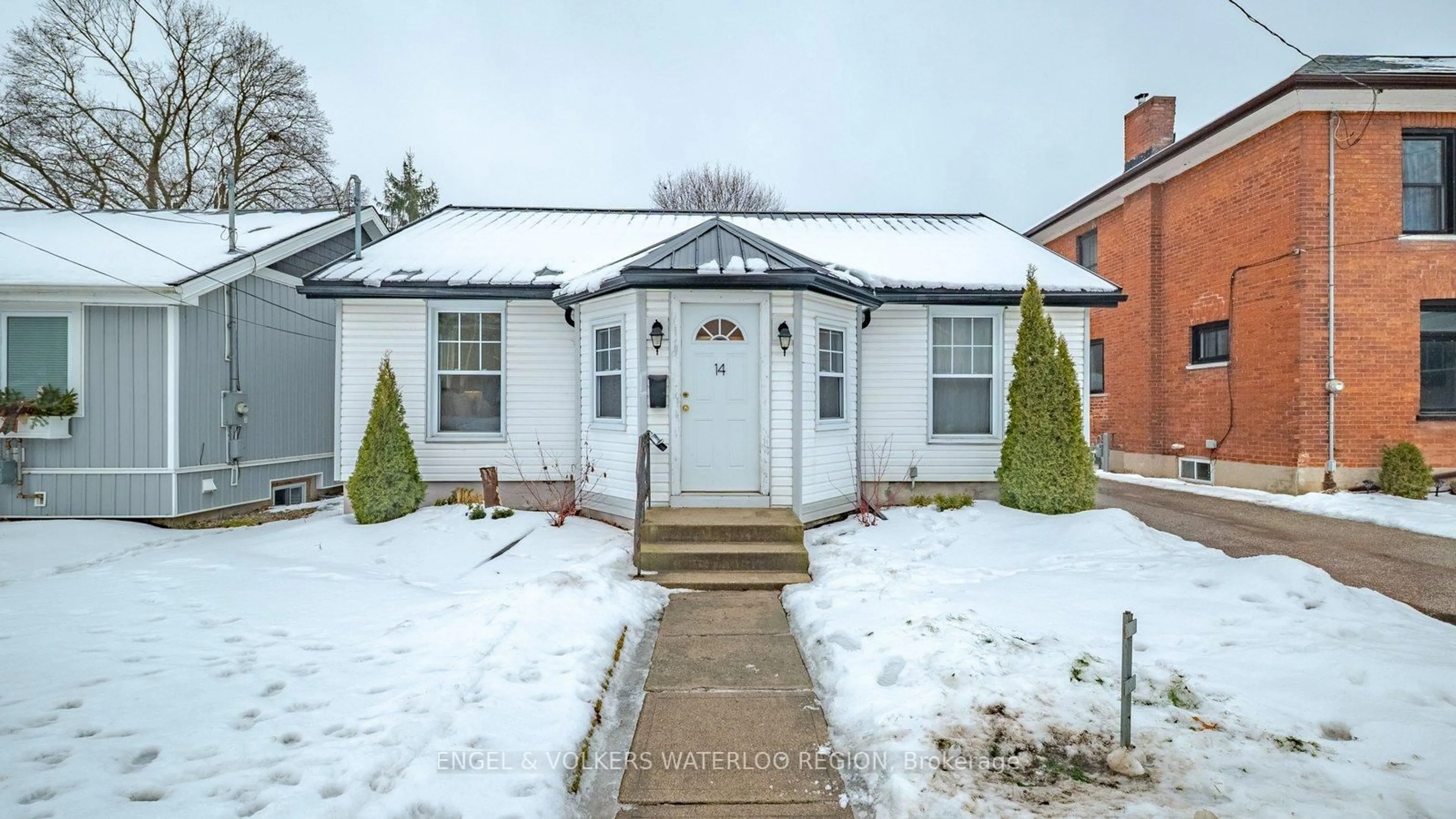 Unknown for 14 Willow St, Brant Ontario N3L 2K6