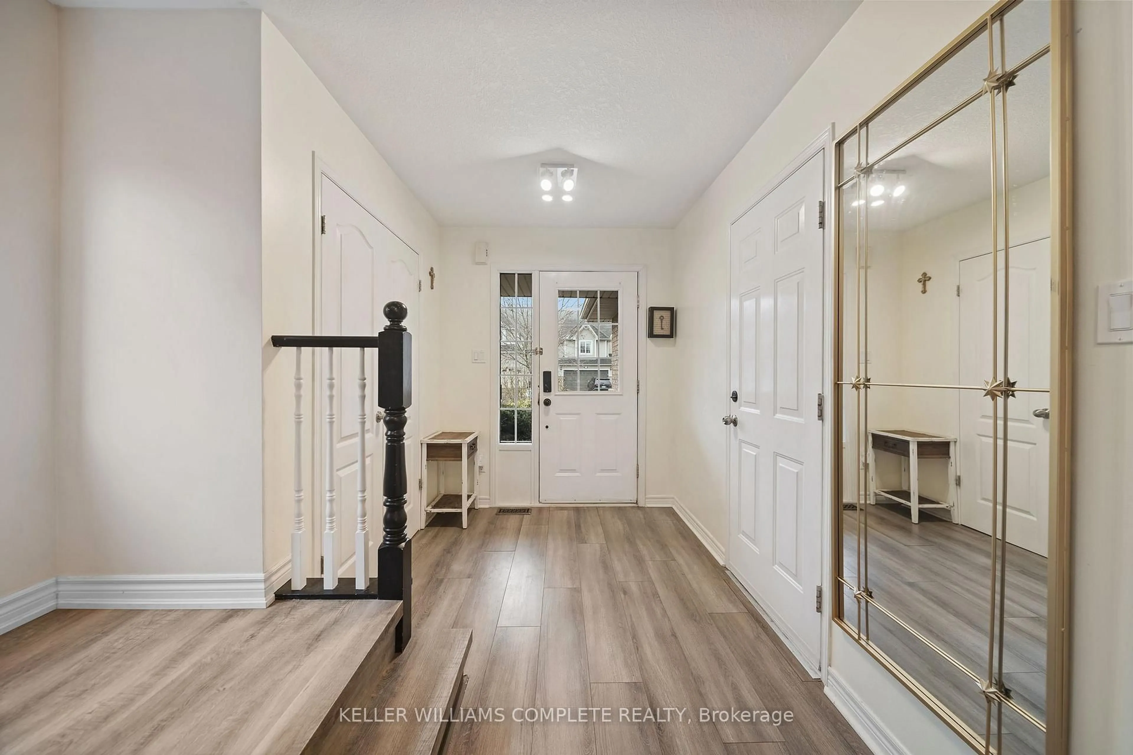 Indoor entryway for 83 Udell Way, Grimsby Ontario L3M 5K9