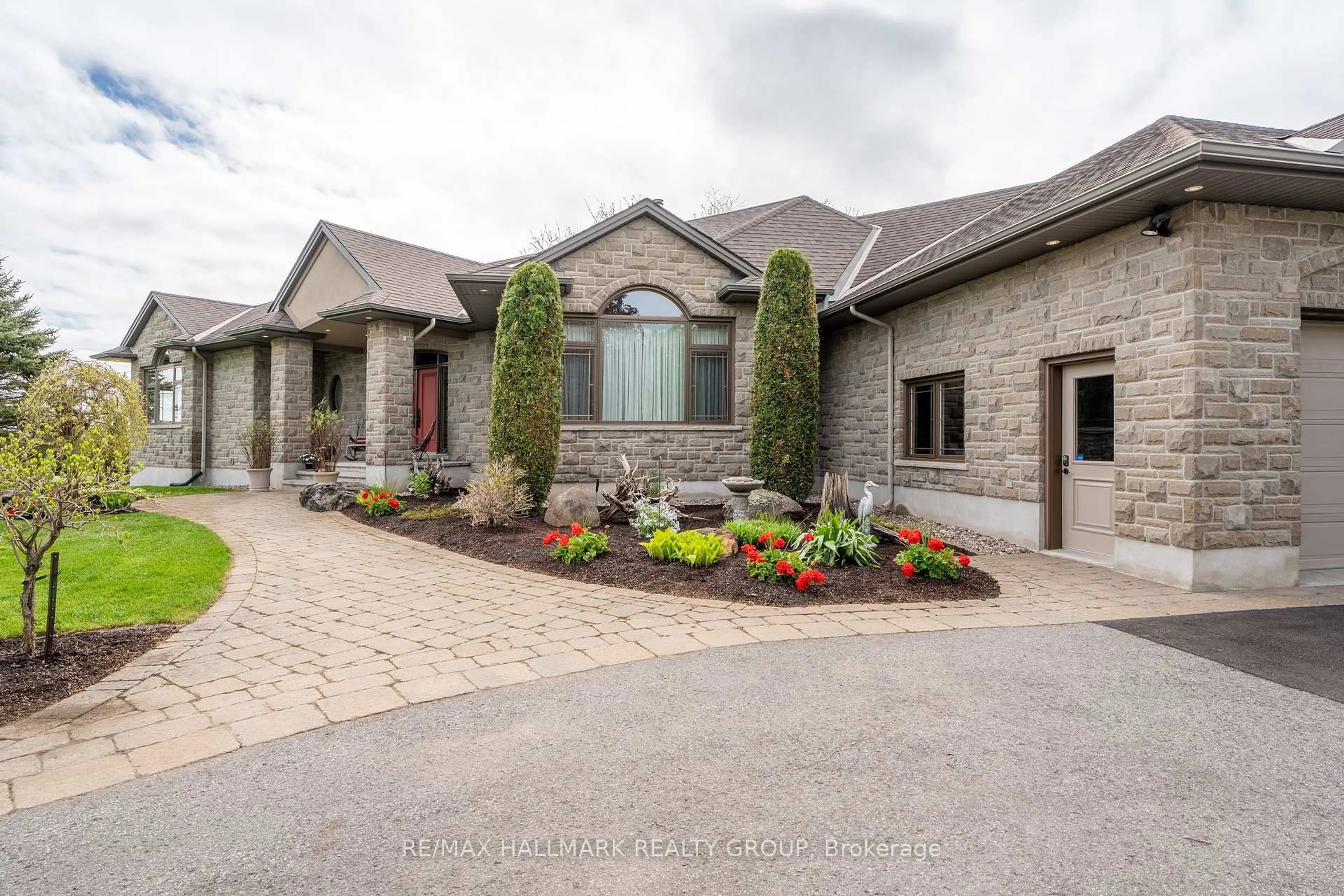 Home with brick exterior material, street for 6980 Mansfield Rd, Ottawa Ontario K2S 1B8