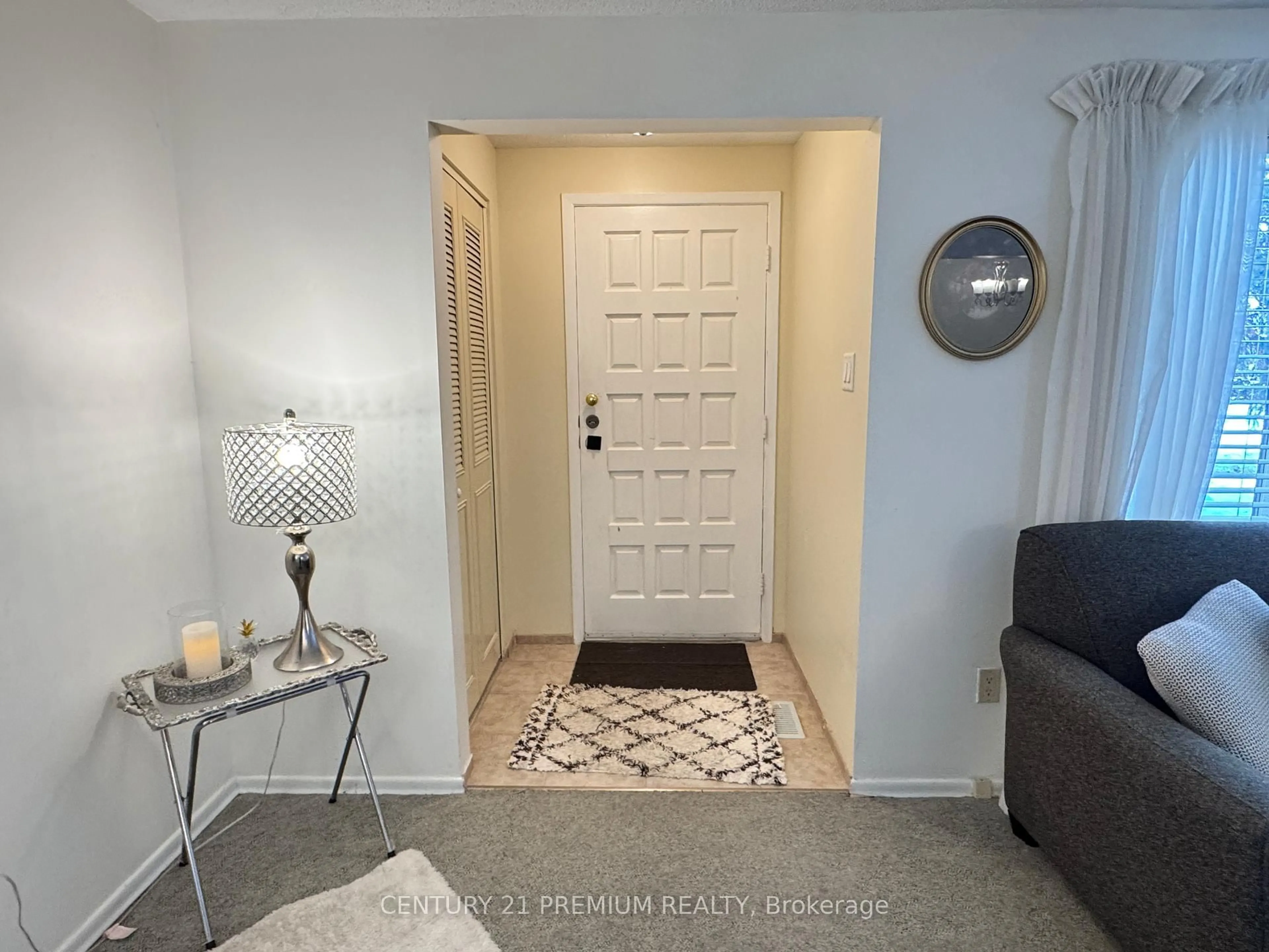 Indoor entryway for 23 Flint Dr #3, Kitchener Ontario N2E 1S8