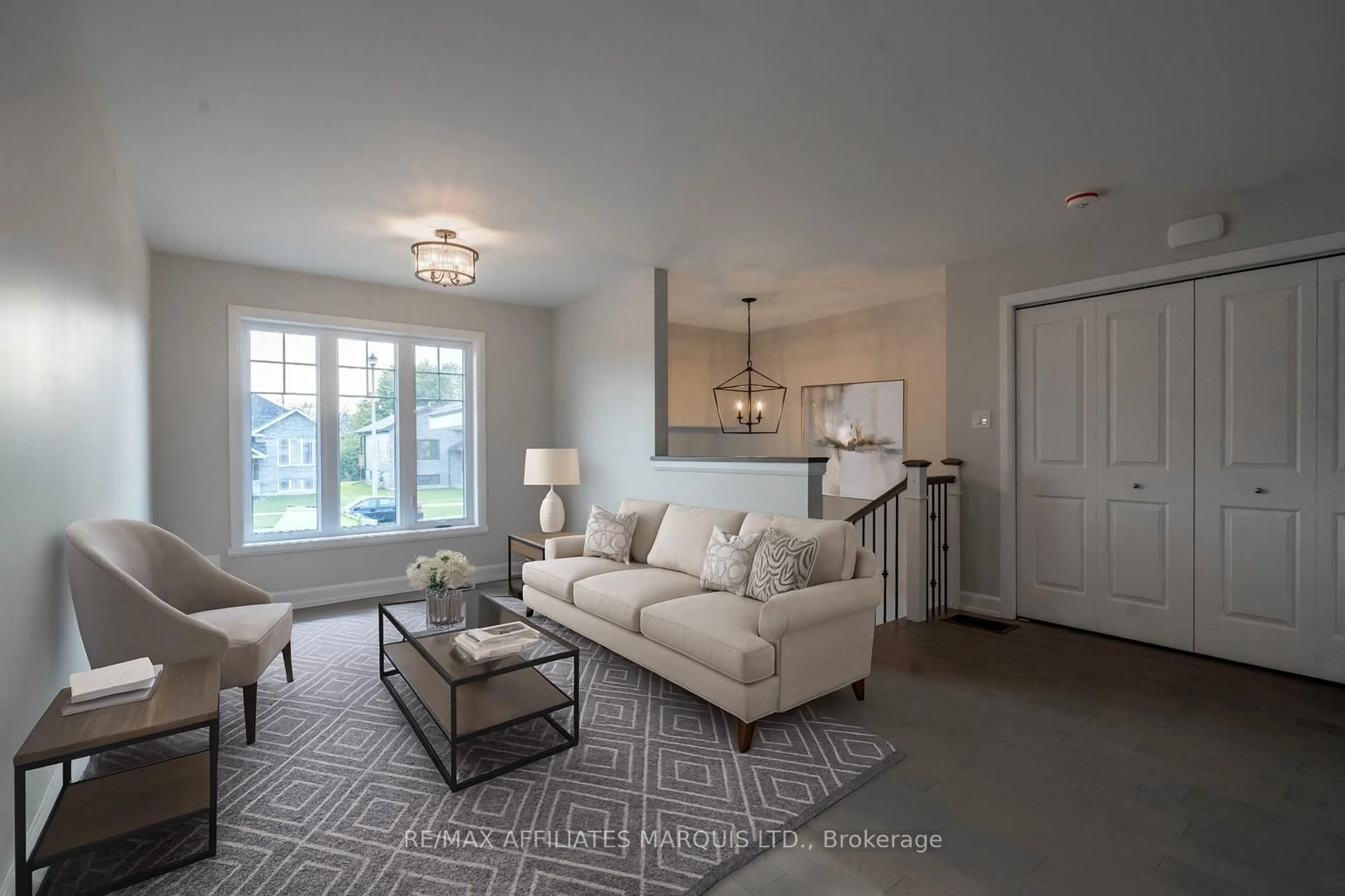 Living room with furniture, unknown for 100 Woodland Dr, Cornwall Ontario K6H 0H2