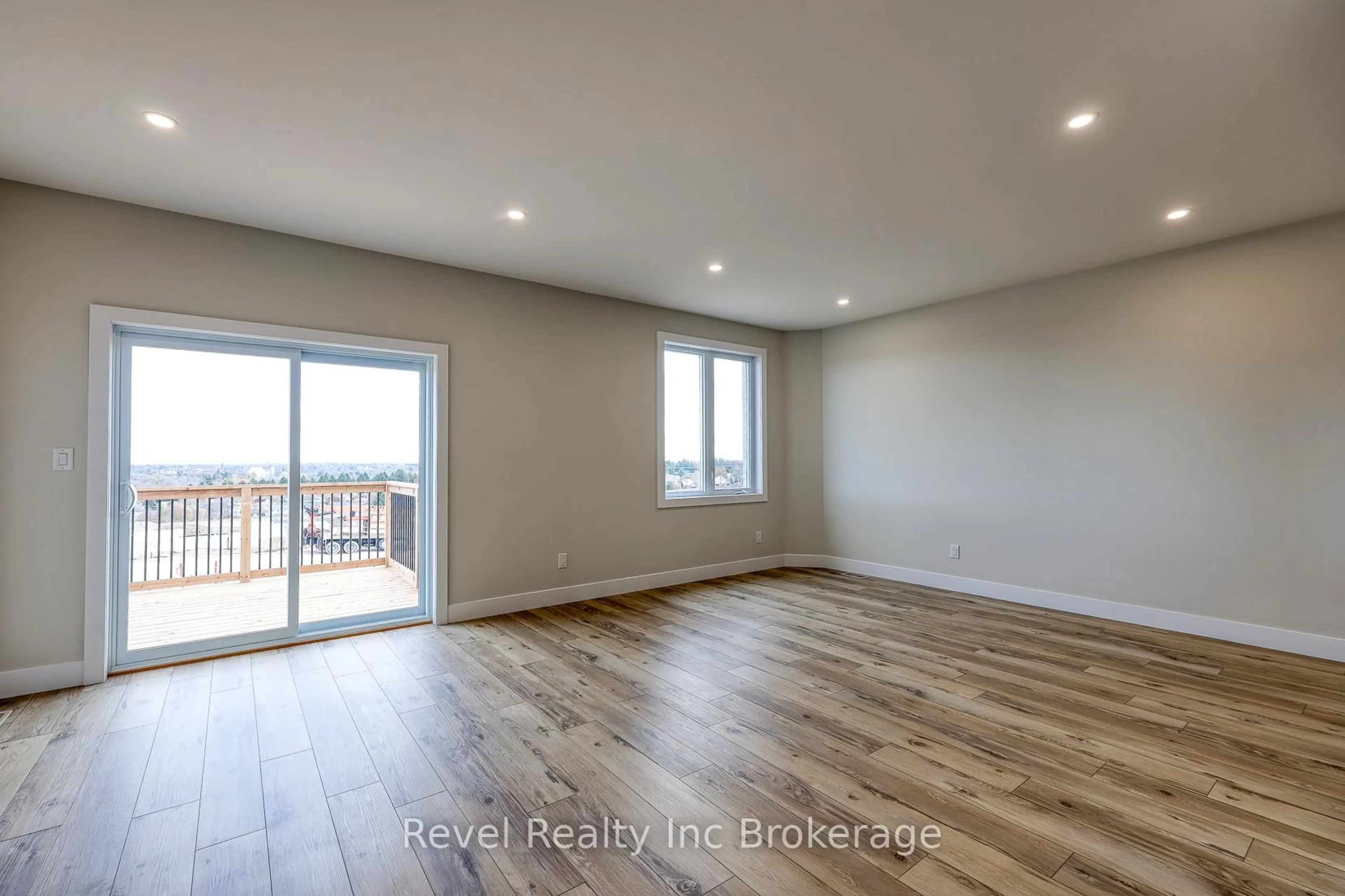 A pic of a room for 455 Gillespie St, Woodstock Ontario N4S 7V6