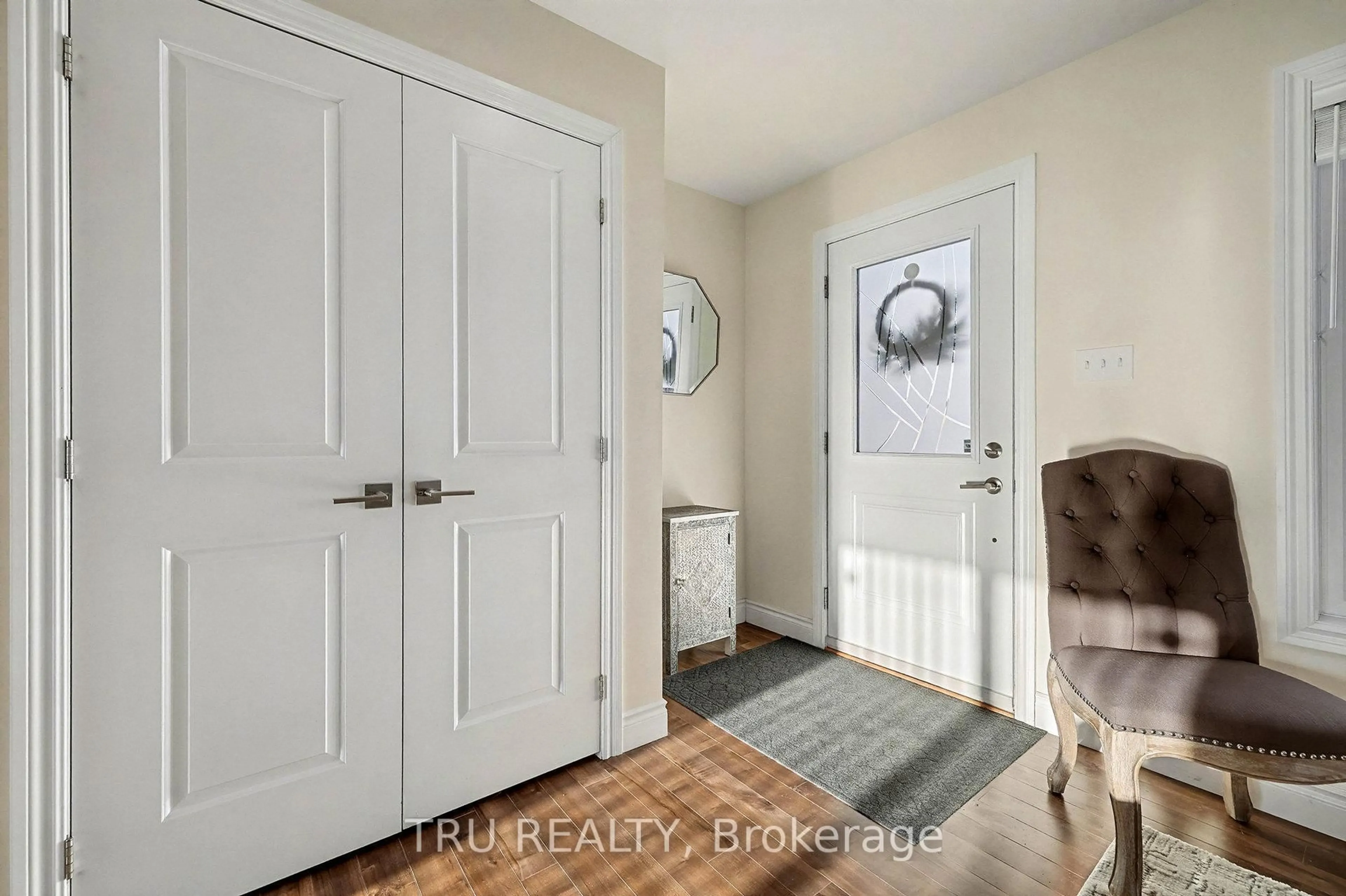 Indoor entryway for 24 Otteridge Ave, Renfrew Ontario K7V 0A1