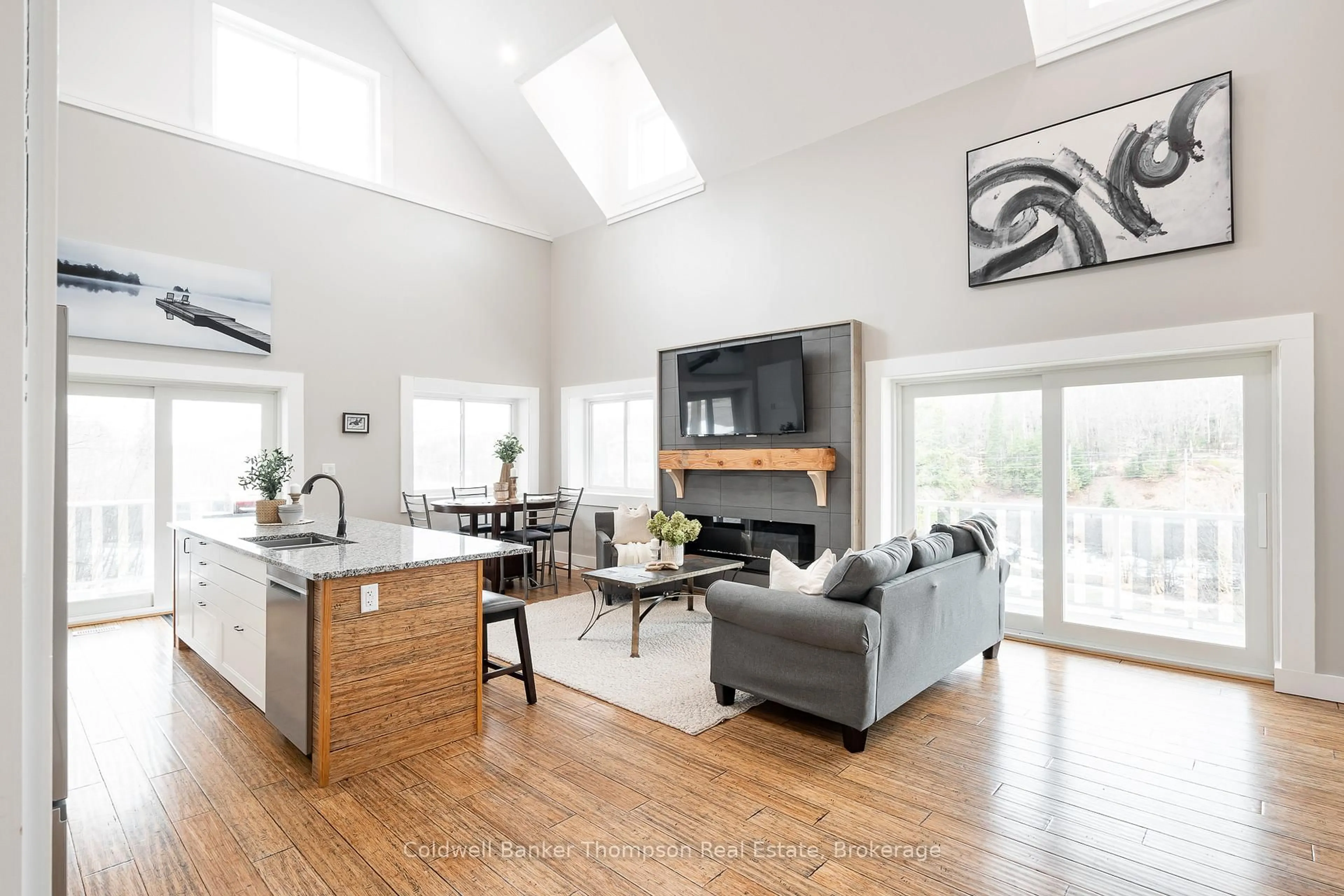 Open concept kitchen, unknown for 17 Deerhurst Highlands Dr, Huntsville Ontario P1H 1B1