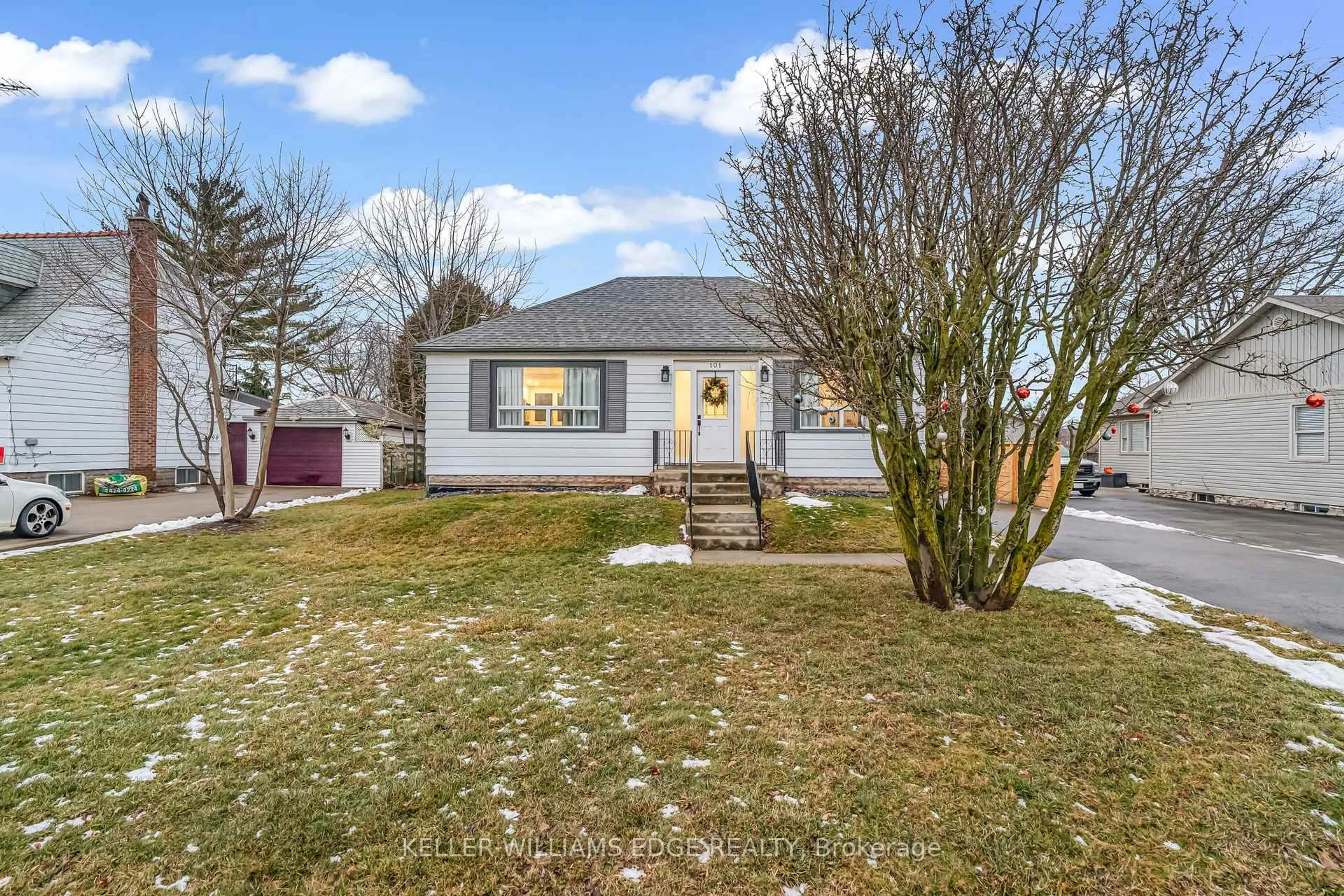 A pic from outside/outdoor area/front of a property/back of a property/a pic from drone, street for 101 Corman Ave, Hamilton Ontario L8G 3W3