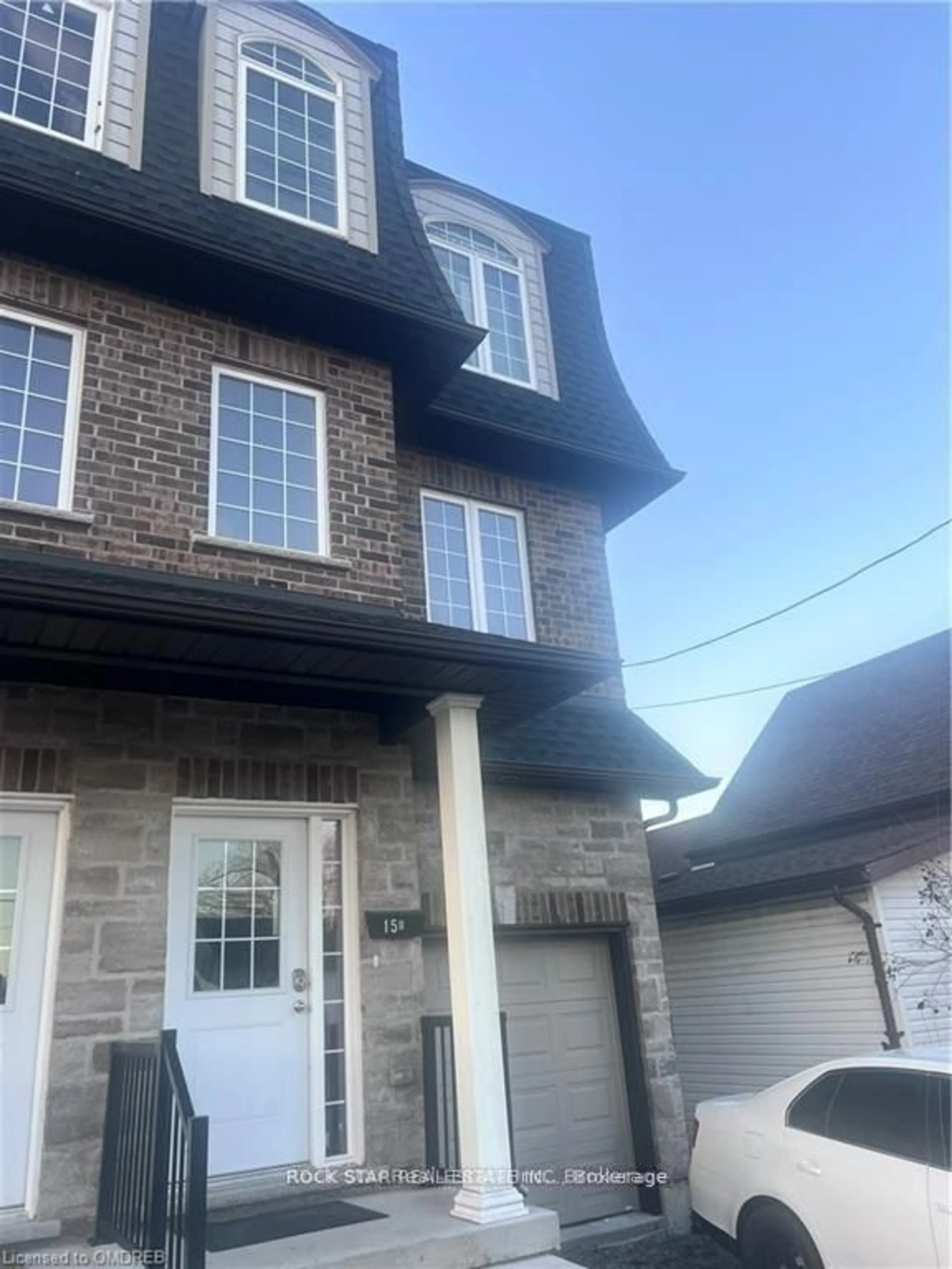Home with brick exterior material, street for 15 Townline Rd, St. Catharines Ontario L2T 1A1