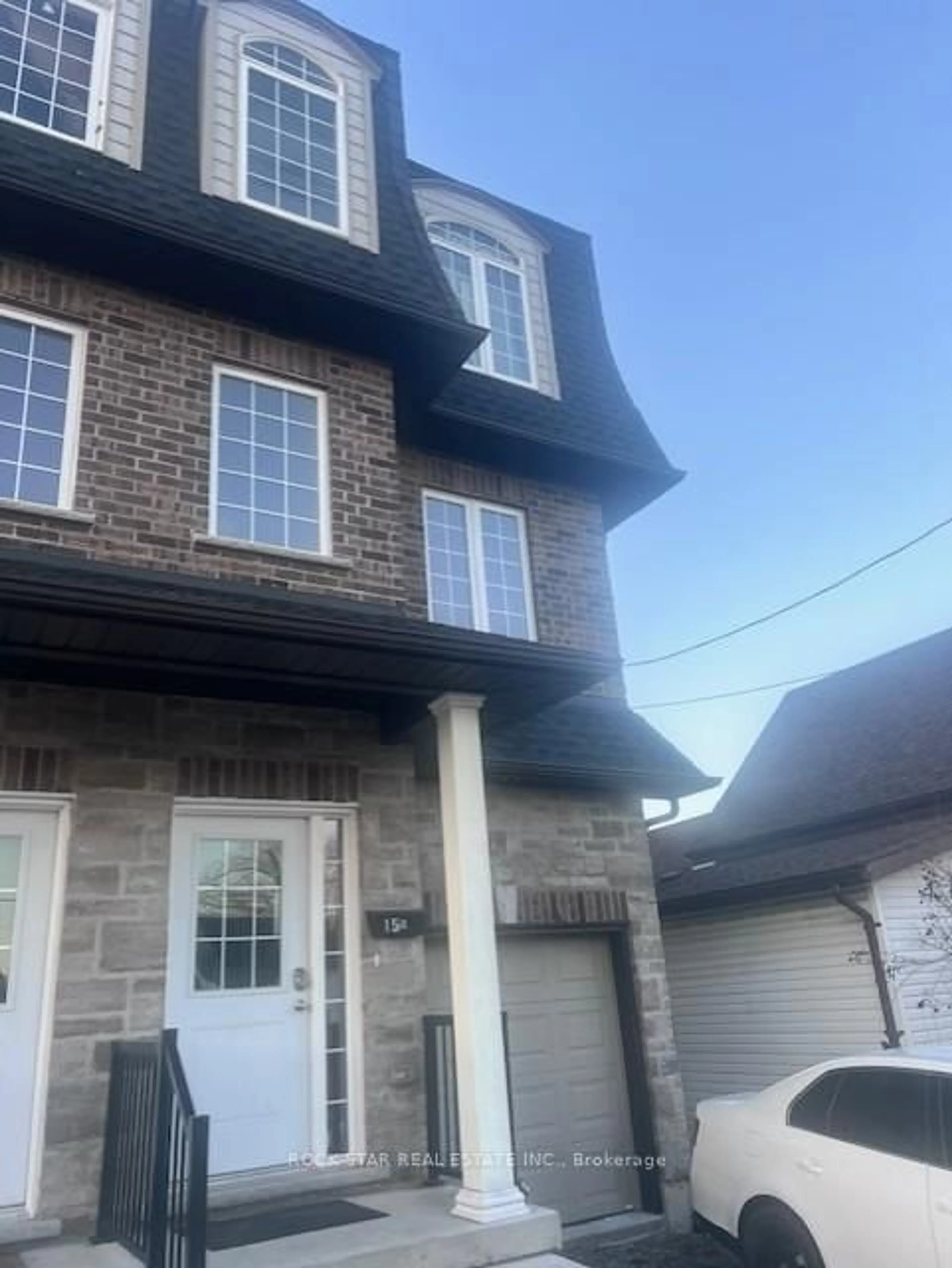 Home with brick exterior material, street for 15 Townline Rd, St. Catharines Ontario L2T 1A1