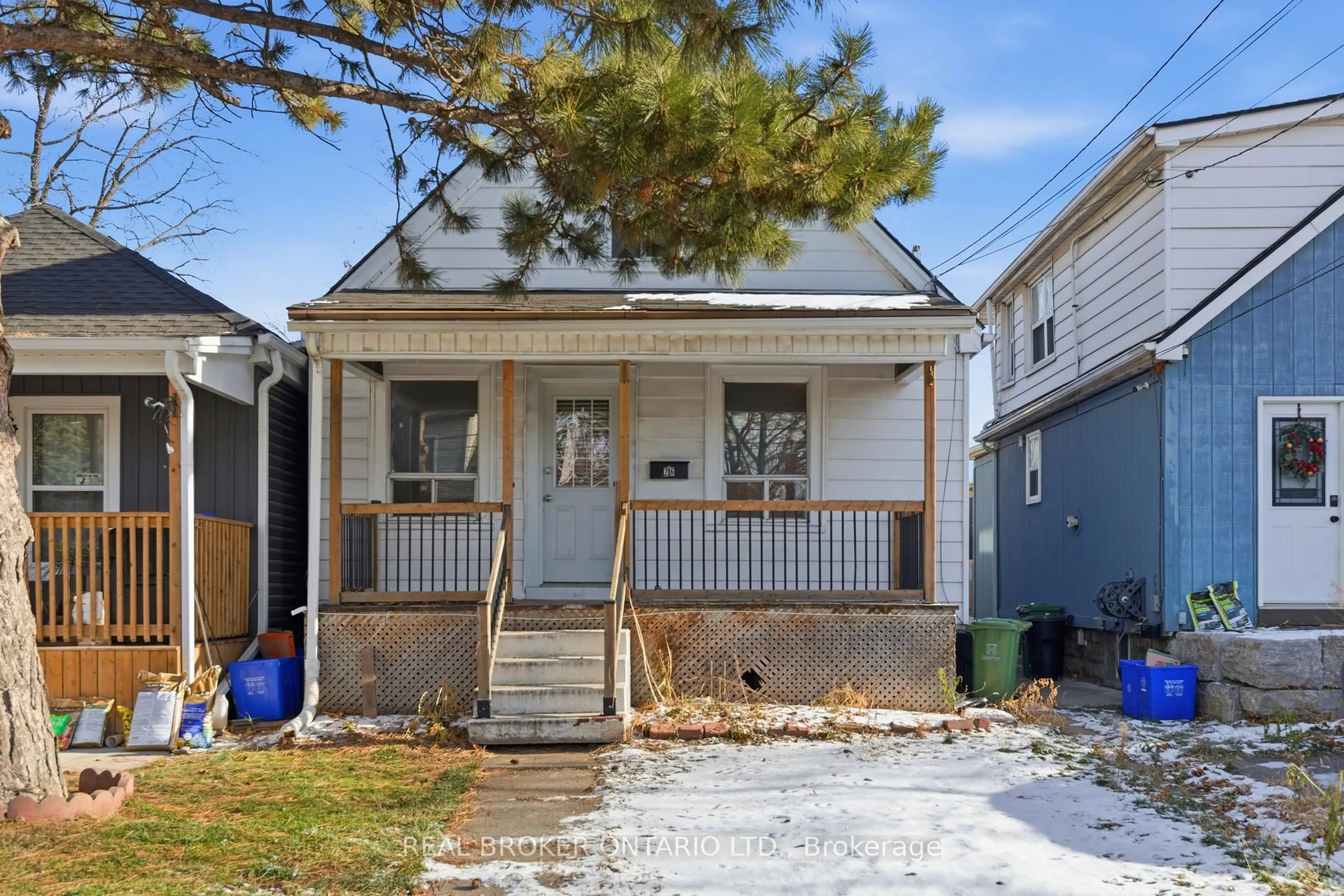 Home with vinyl exterior material, street for 26 Bayfield Ave, Hamilton Ontario L8H 3M4