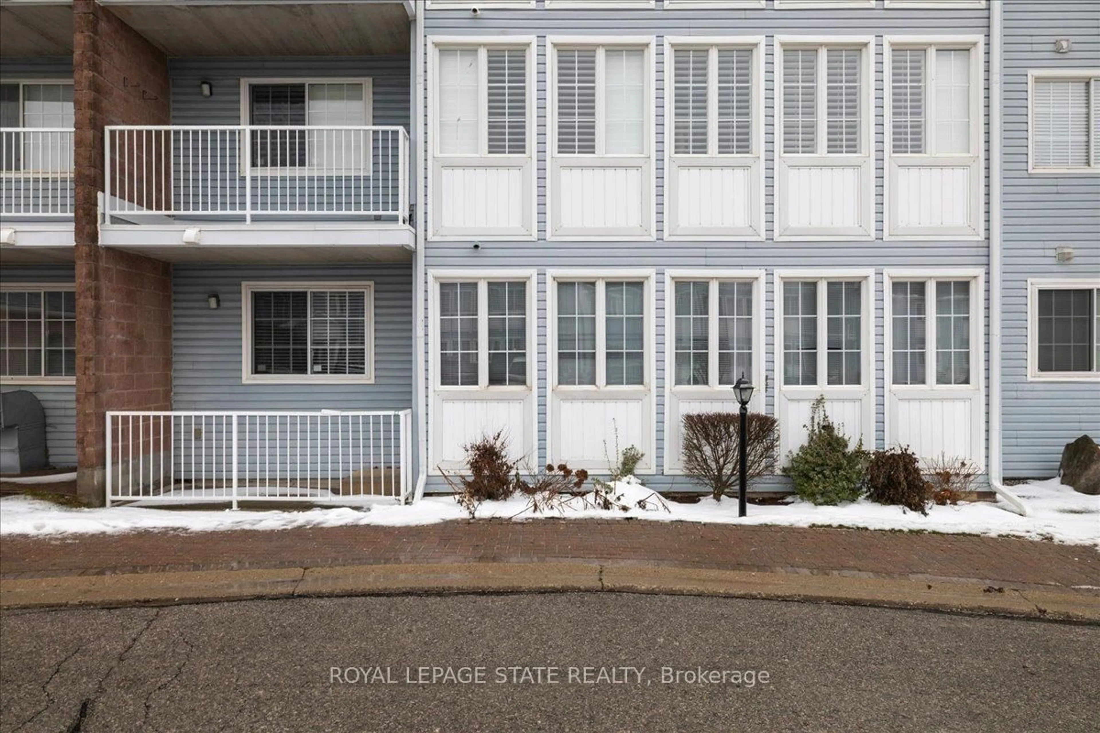 Unknown for 500 Silverbirch Blvd #101, Hamilton Ontario L0R 1W0