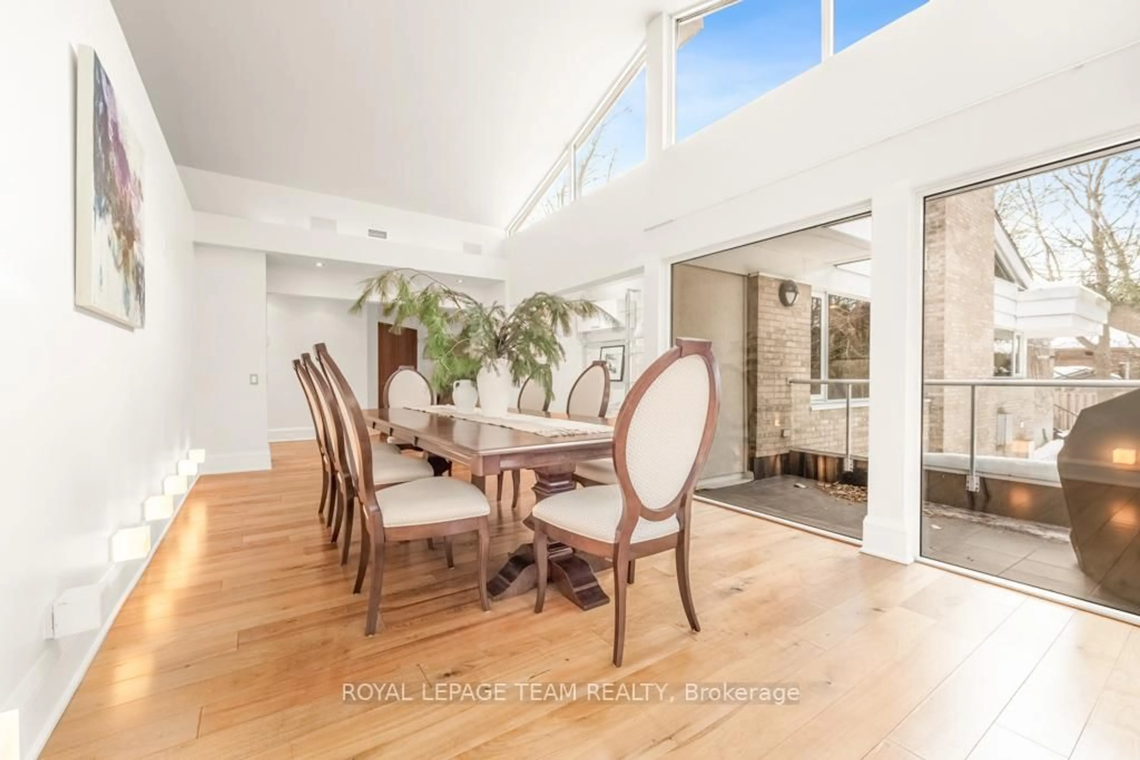 Dining room, unknown for 55 WILLINGDON Rd, Ottawa Ontario K1M 2J6