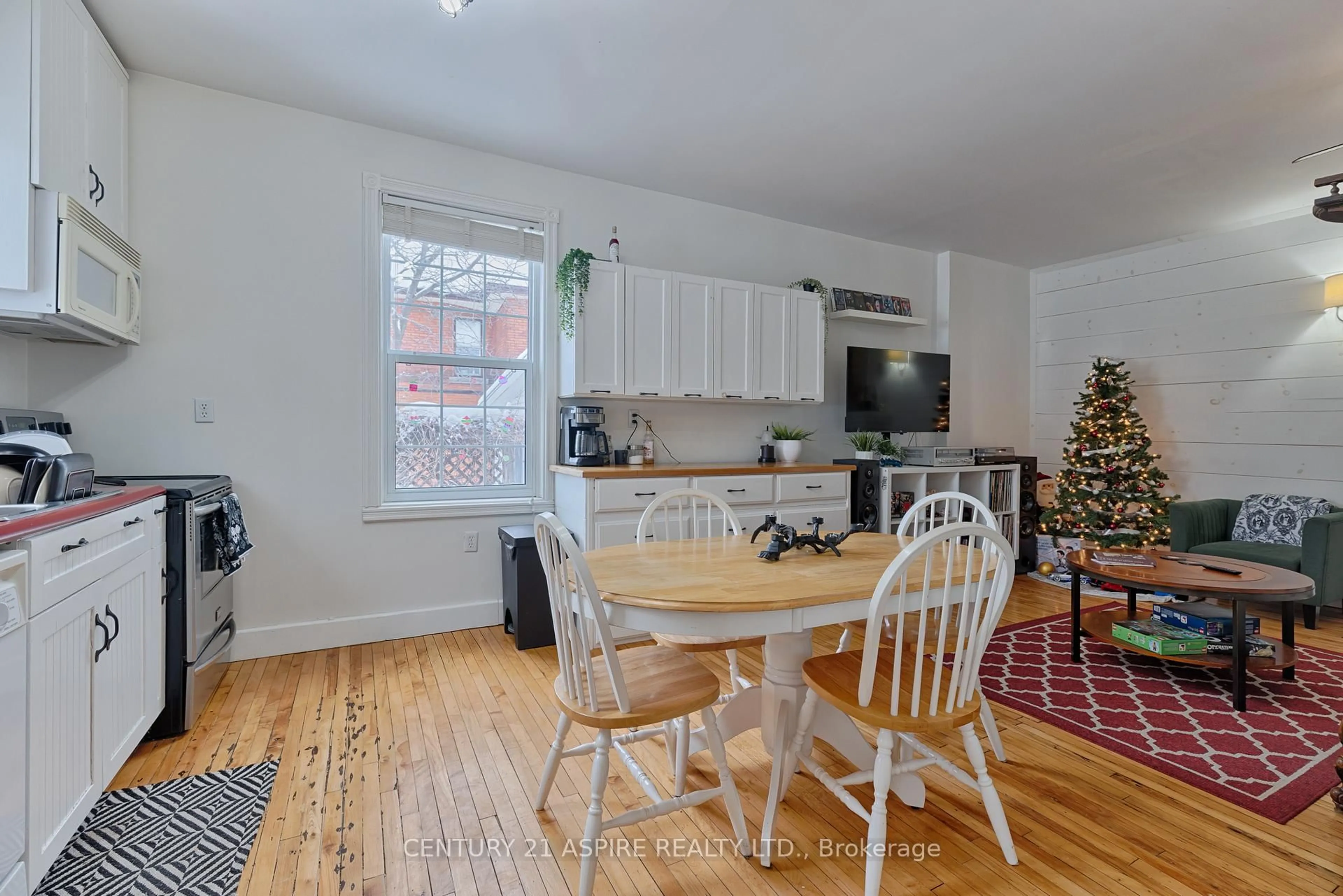 Unknown for 231 Hunter St, Pembroke Ontario K8A 2P1