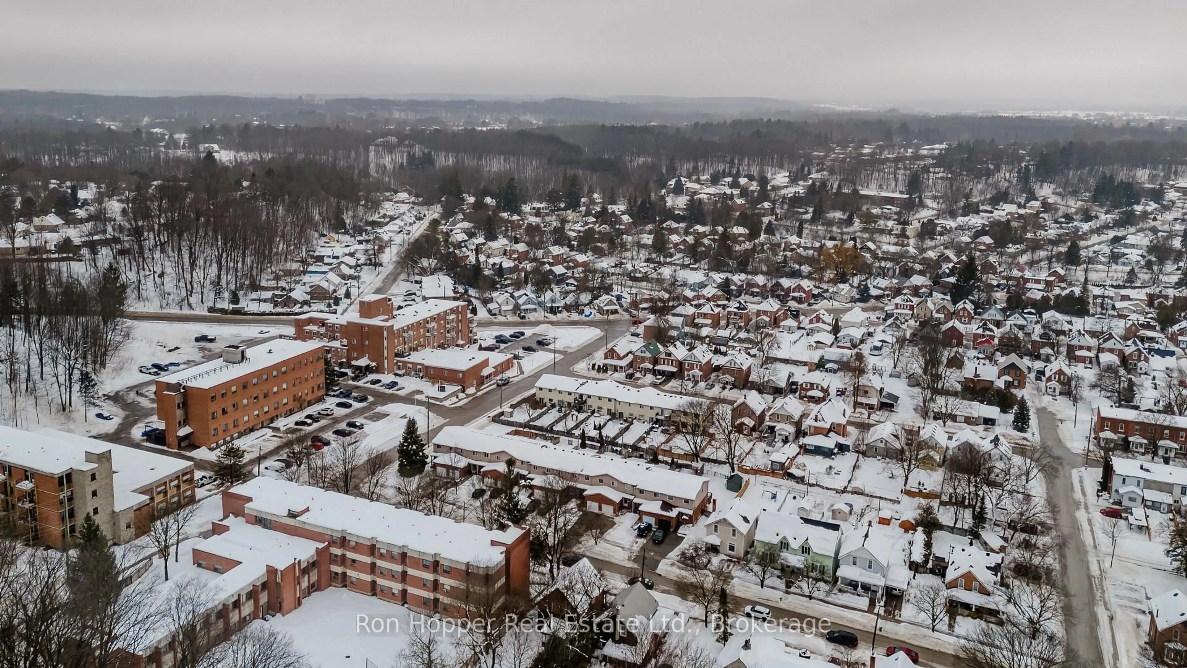 A pic from outside/outdoor area/front of a property/back of a property/a pic from drone, unknown for 530 12th Street, Owen Sound Ontario N4K 3V9