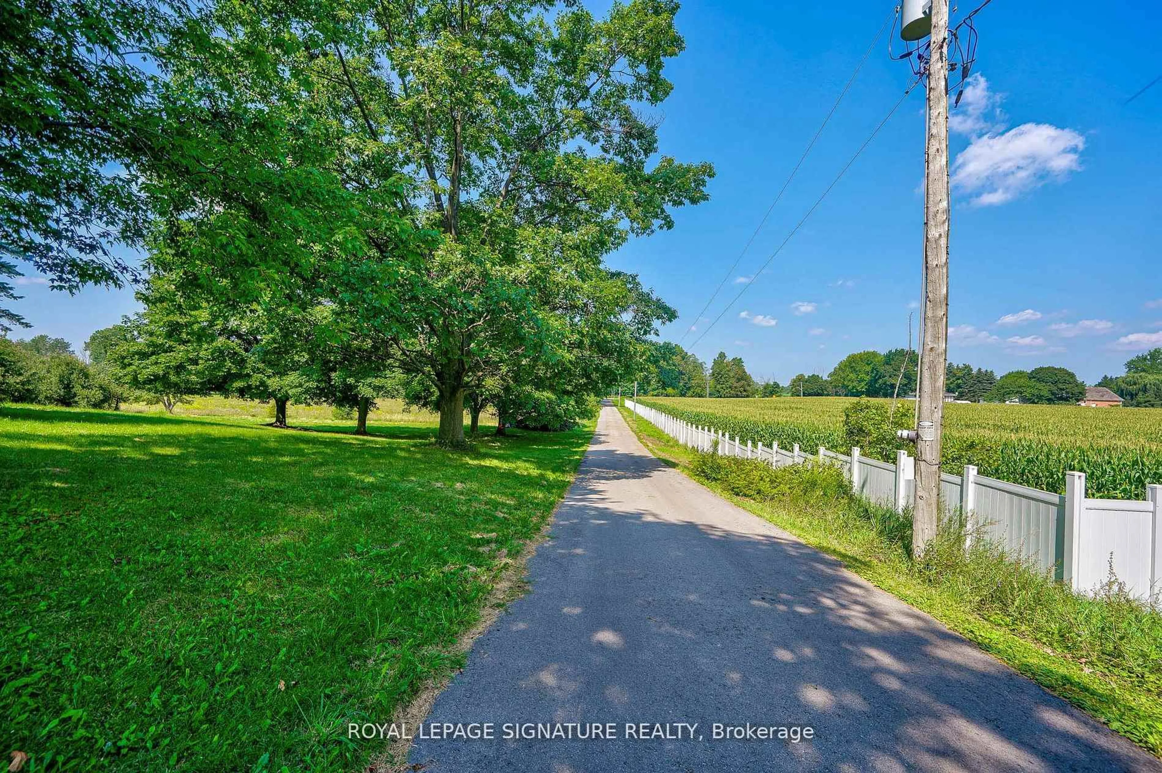 A pic from outside/outdoor area/front of a property/back of a property/a pic from drone, water/lake/river/ocean view for 424 8th Concession Rd, Hamilton Ontario L0P 1B0