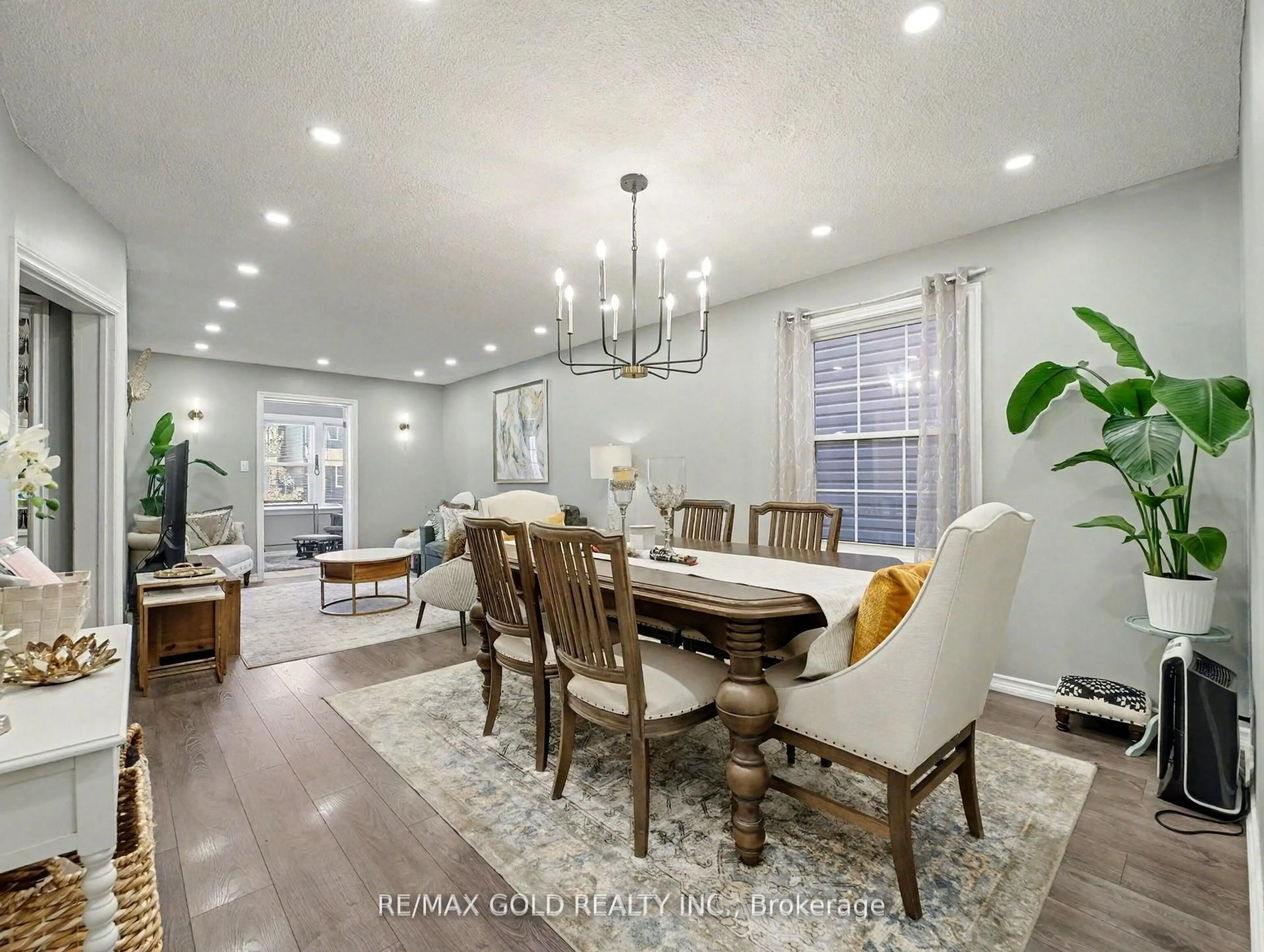 Dining room, unknown for 75 Chestnut Ave, Hamilton Ontario L8L 6K8