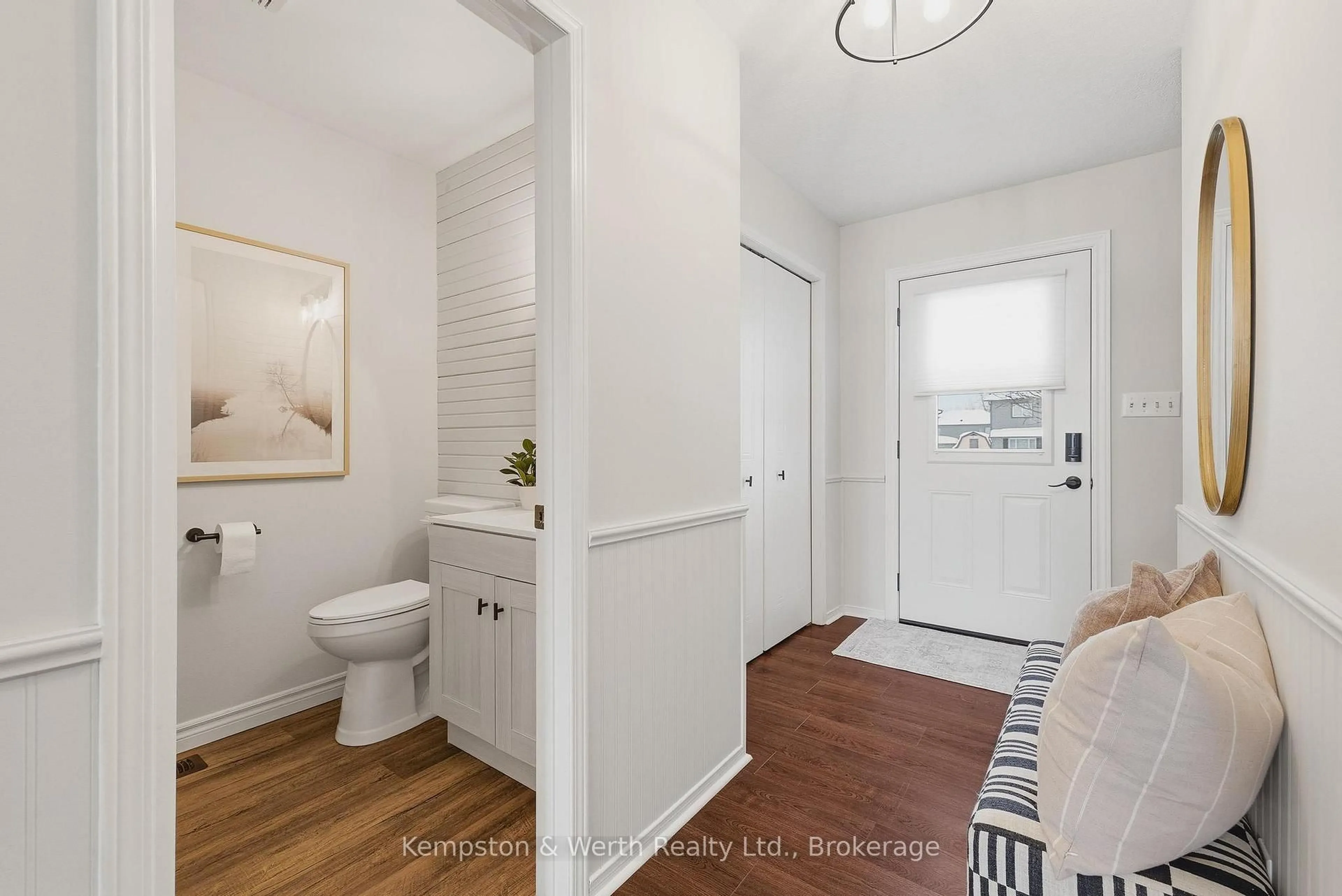 Unknown for 837 Edgar St, North Perth Ontario N4W 3R3