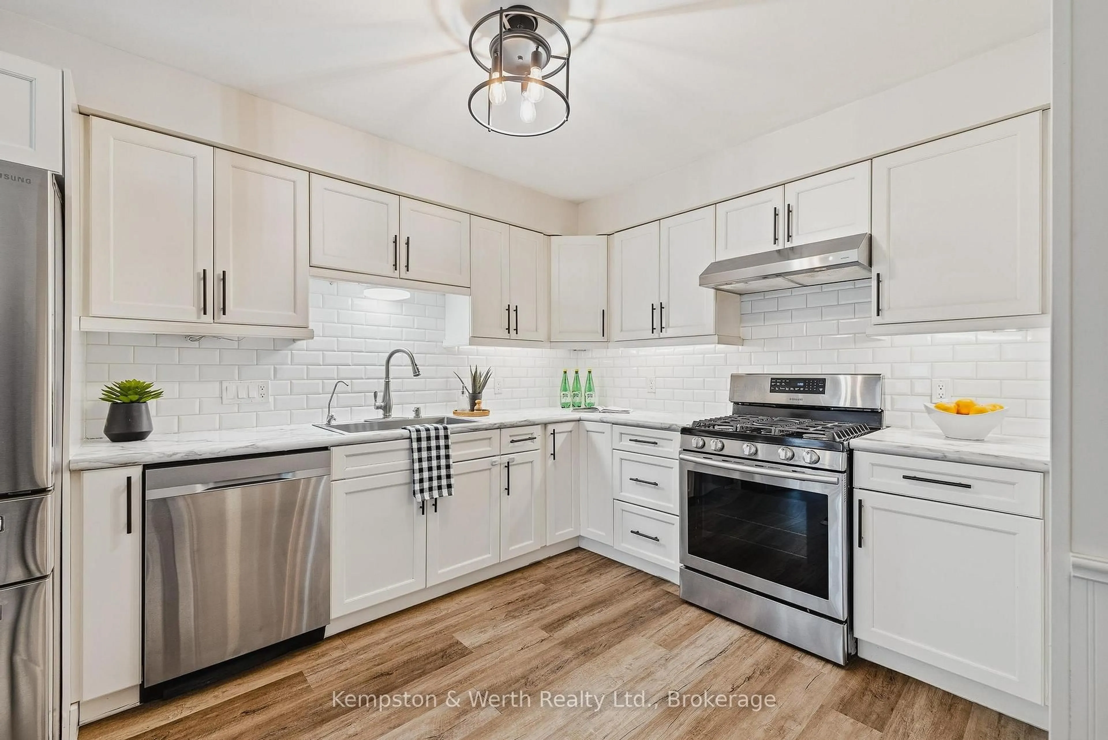 Open concept kitchen, ceramic/tile floor for 837 Edgar St, North Perth Ontario N4W 3R3