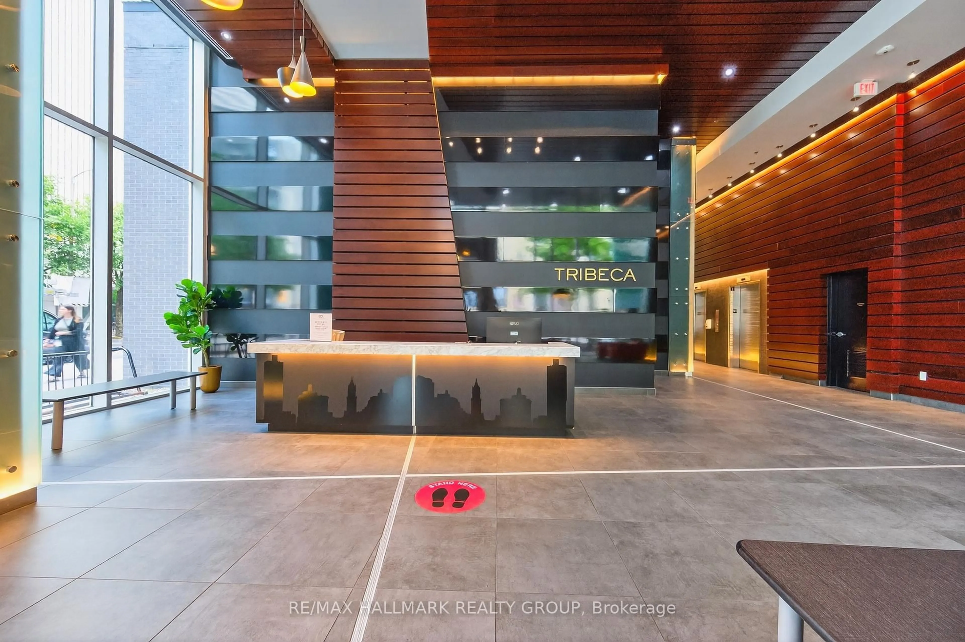 Lobby for 179 Metcalfe St #2104, Ottawa Ontario K2P 1P7