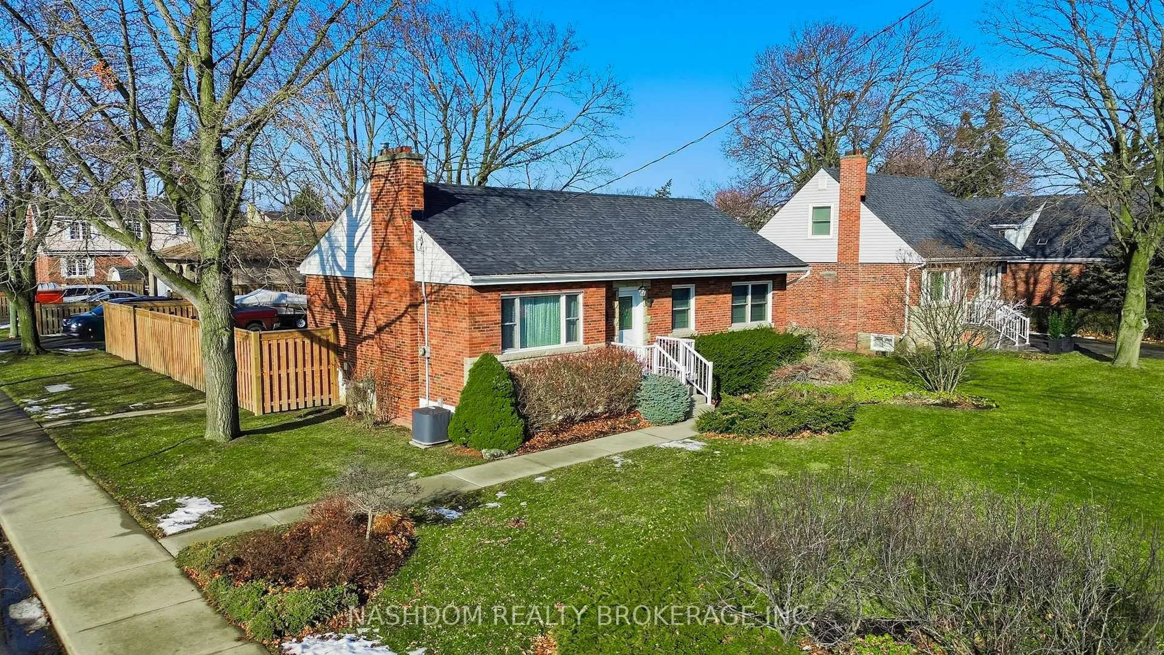 Home with brick exterior material, street for 1 Bryant Crt, Hamilton Ontario L8K 4A9