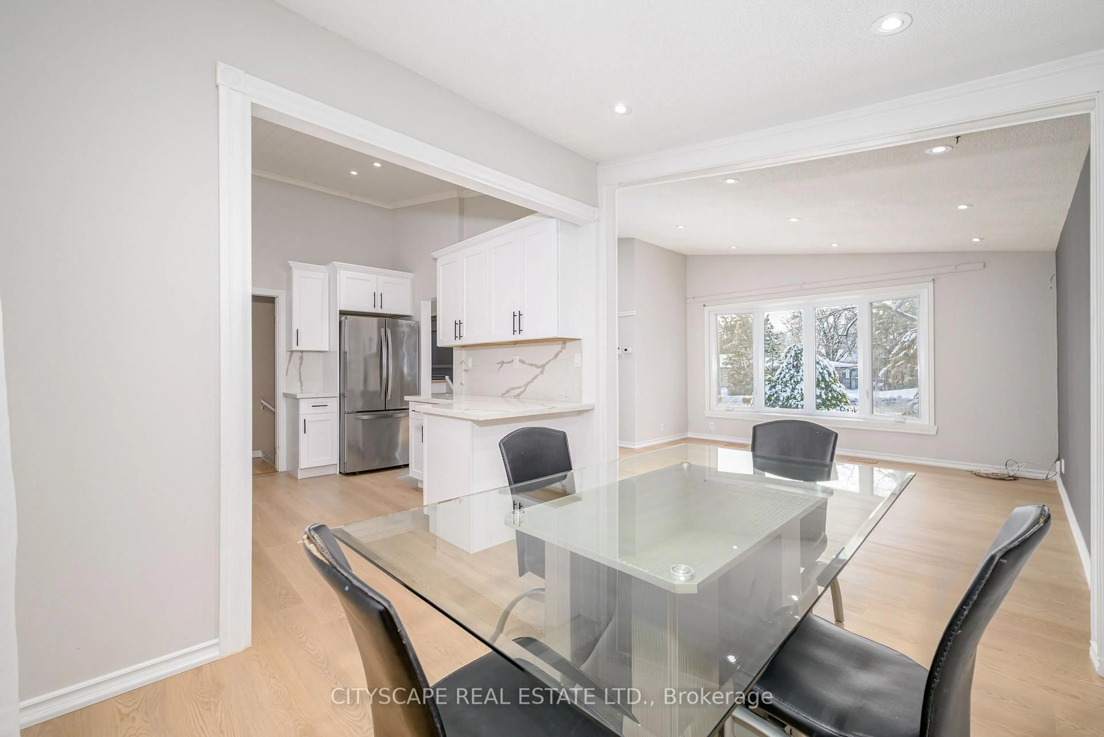 Open concept kitchen, unknown for 32 Edgeview Dr, Quinte West Ontario K8V 3G4