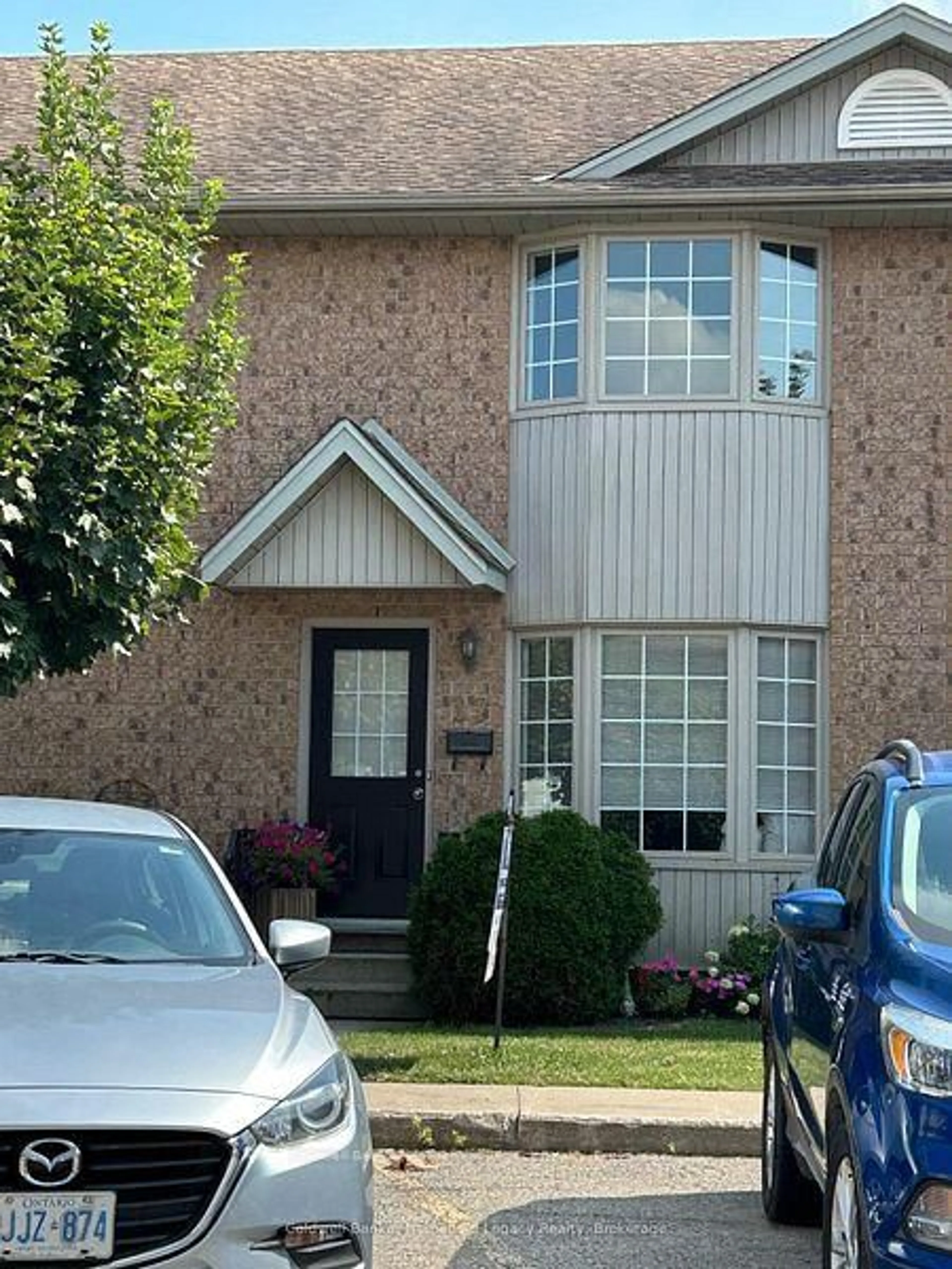 Home with brick exterior material, street for 20 Southvale Rd #17, St. Marys Ontario N4X 1E9