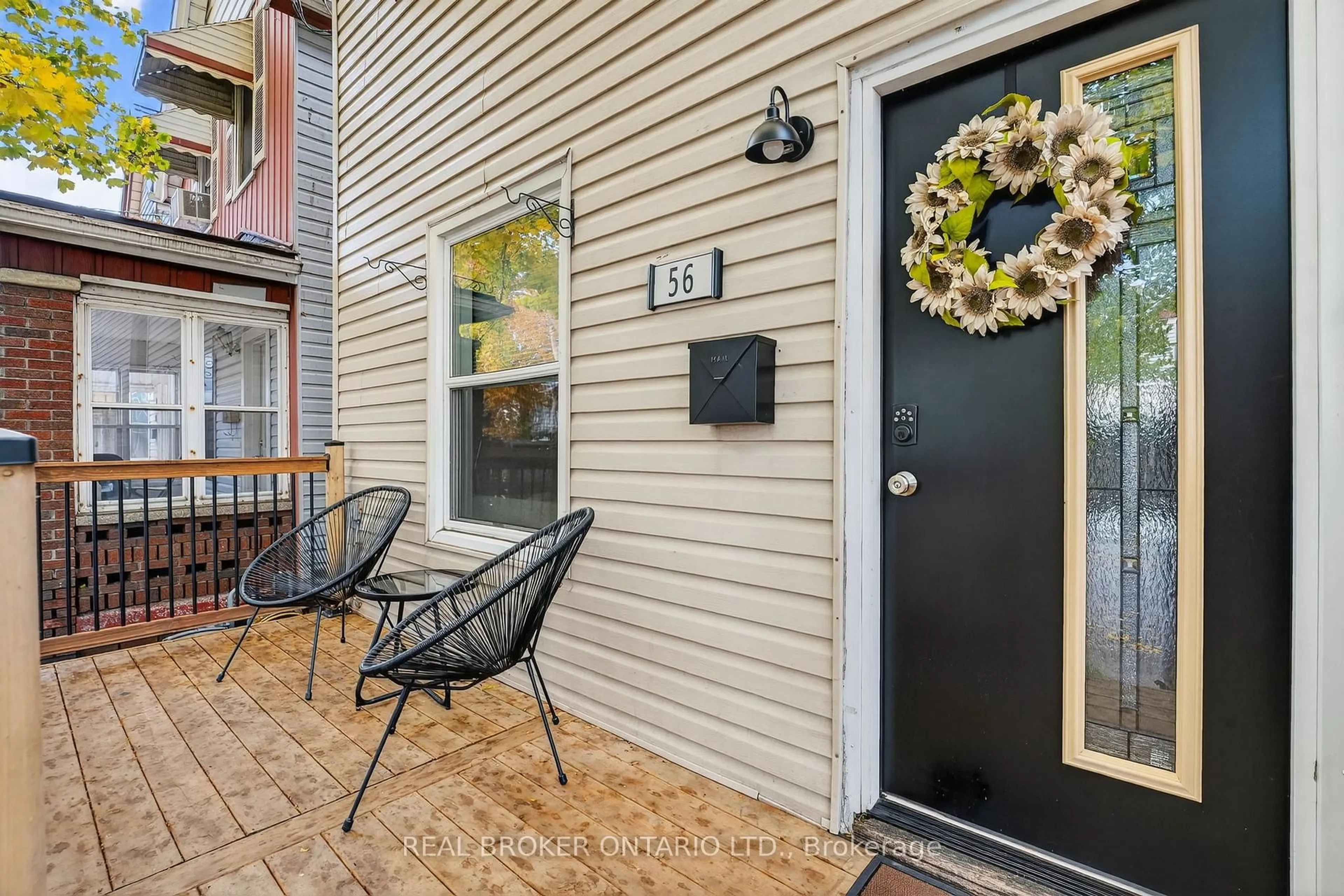 Indoor entryway for 56 Francis St, Hamilton Ontario L8L 3V3
