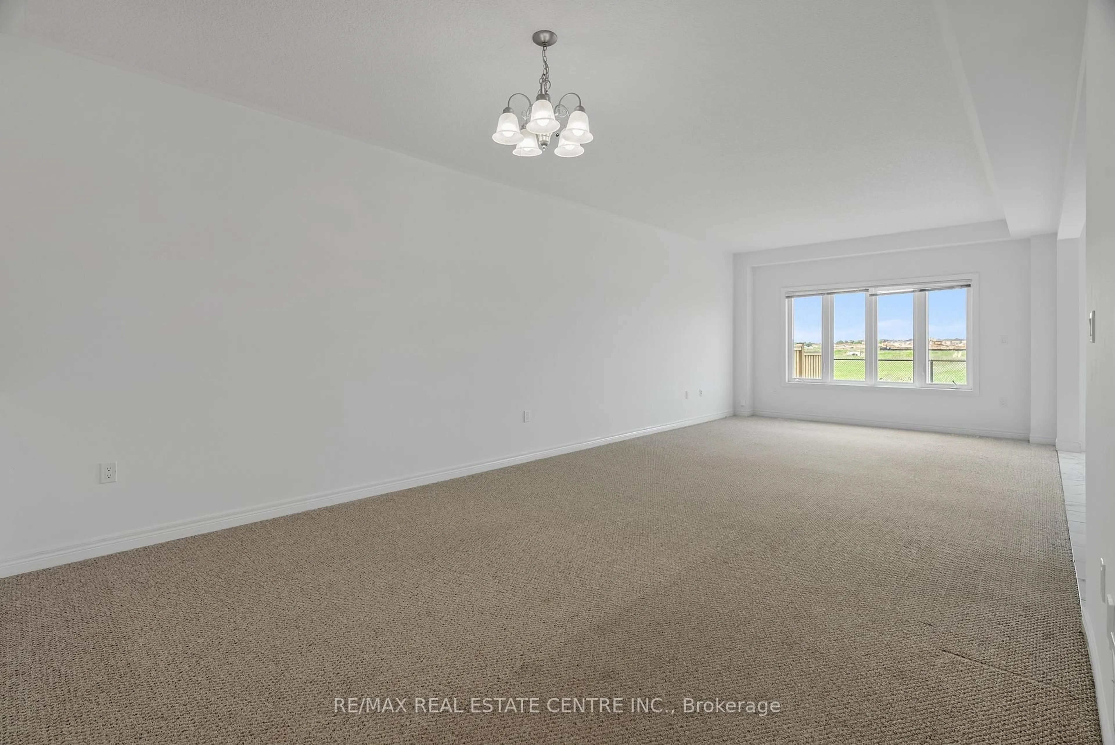 A pic of a room for 56 Rockledge Dr, Hamilton Ontario L0R 1P0