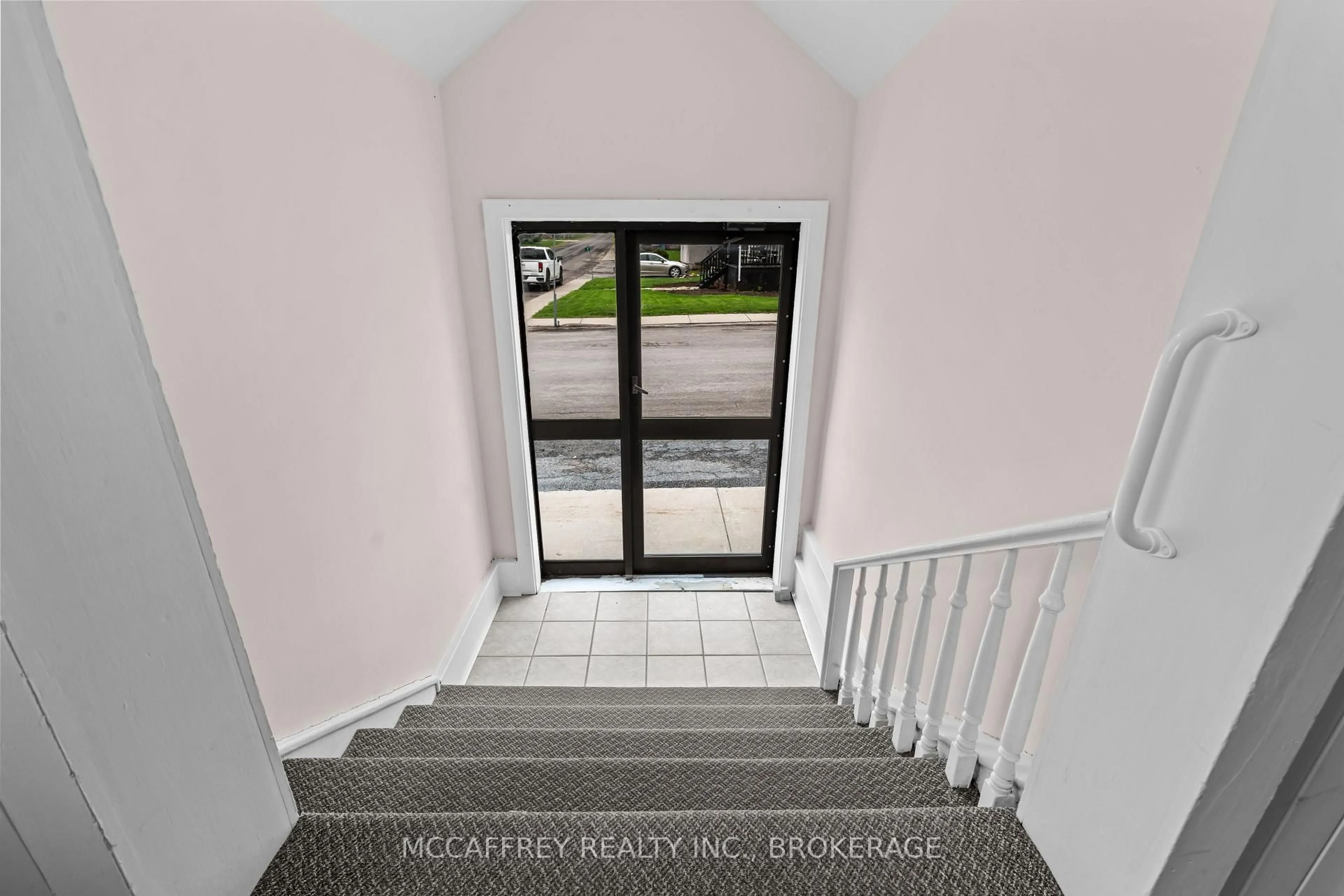 Indoor entryway for 4 Neely St, Tamworth Ontario K0K 3G0