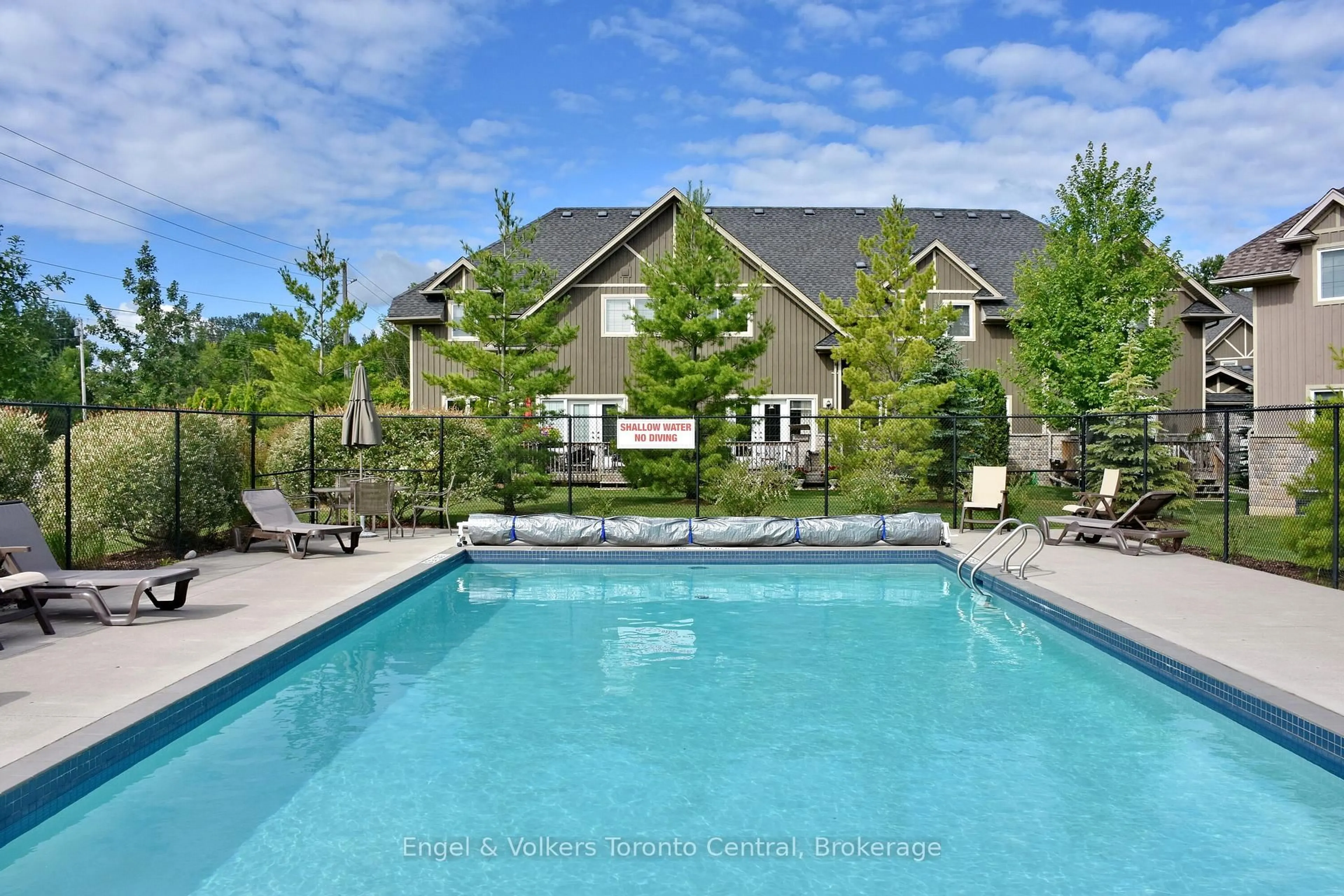 Pool for 47 Meadowbrook Lane, Blue Mountains Ontario N0H 2P0