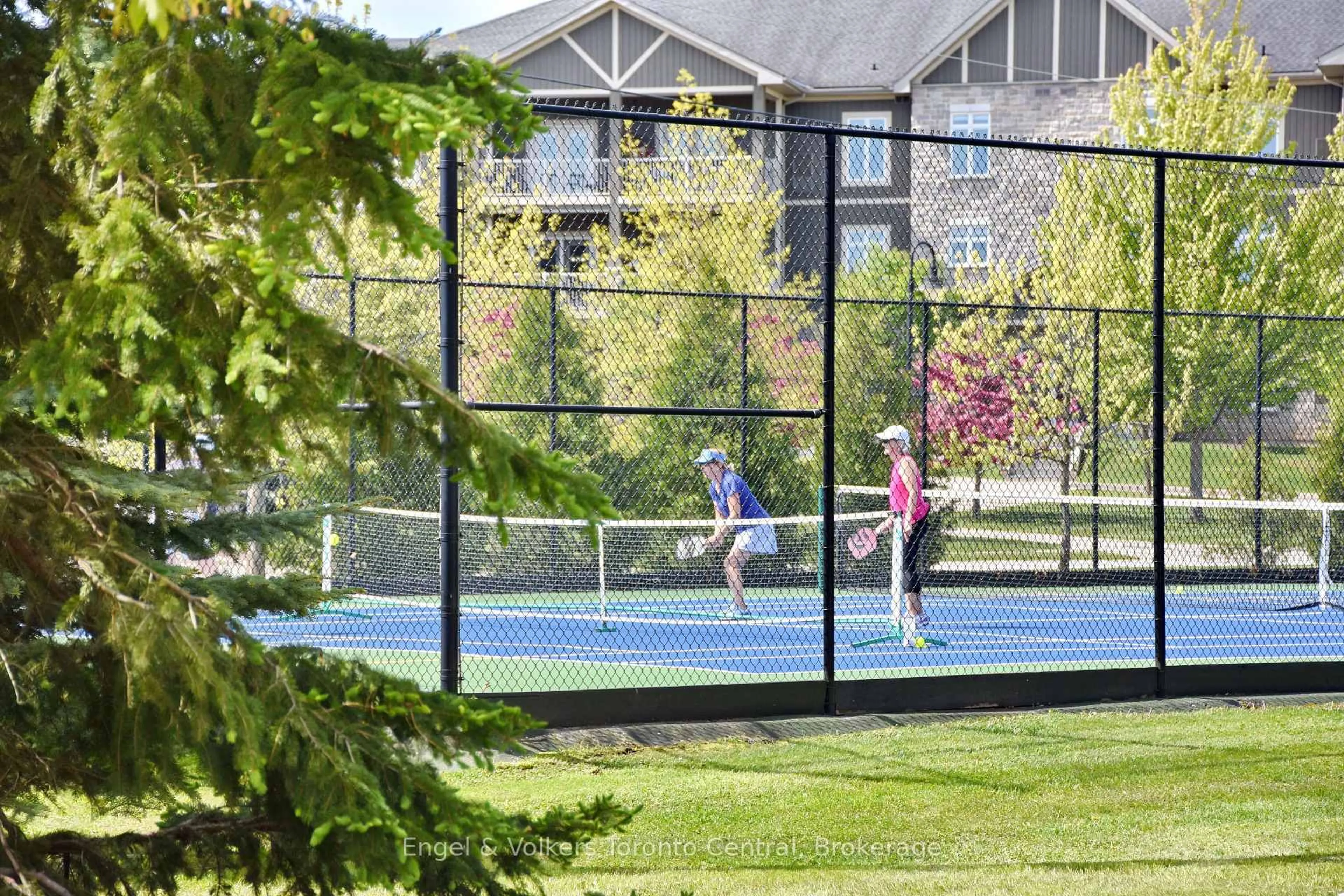 Pool for 47 Meadowbrook Lane, Blue Mountains Ontario N0H 2P0