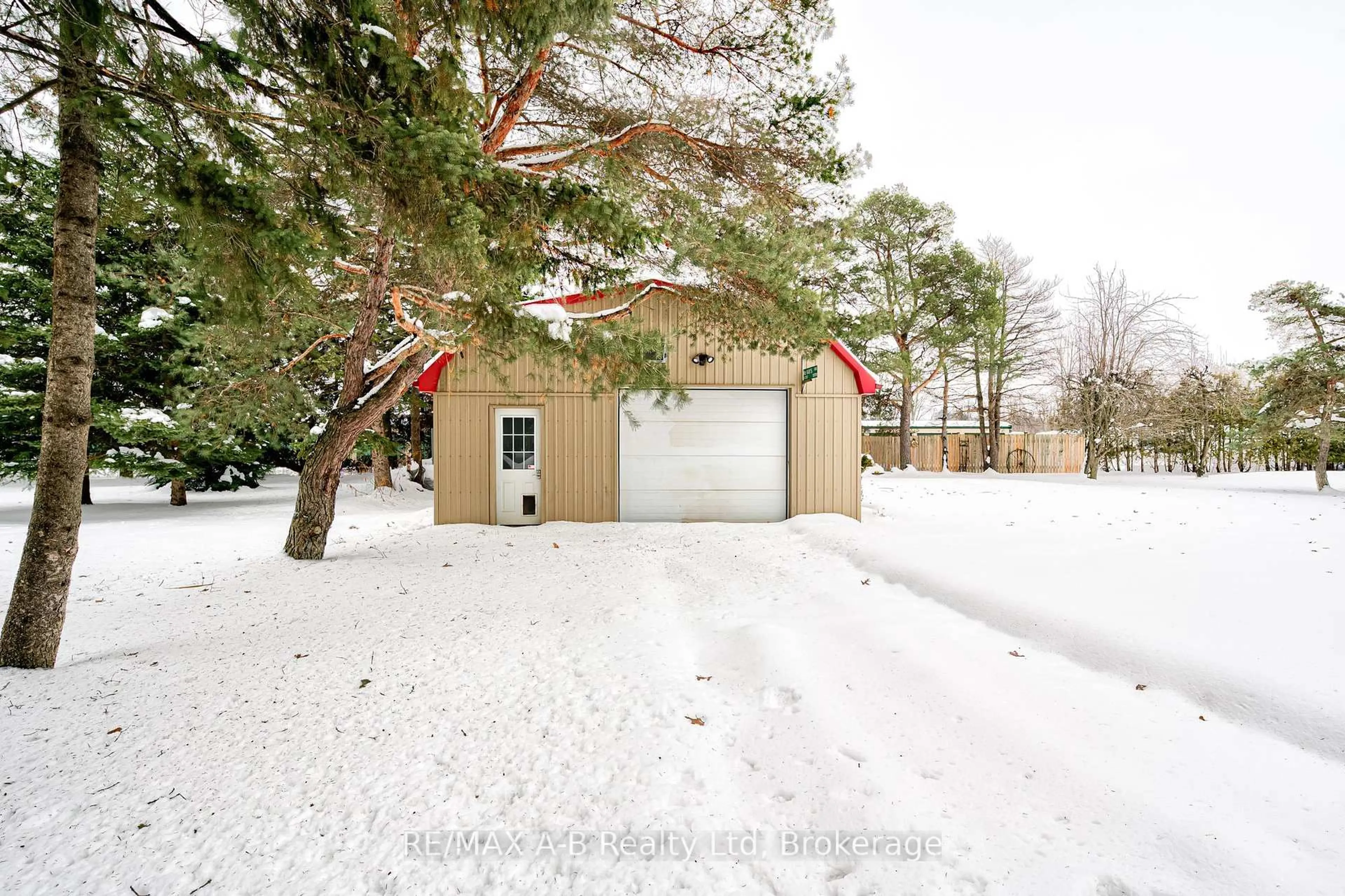 Unknown for 3981 111 Rd, Perth East Ontario N5A 6S5