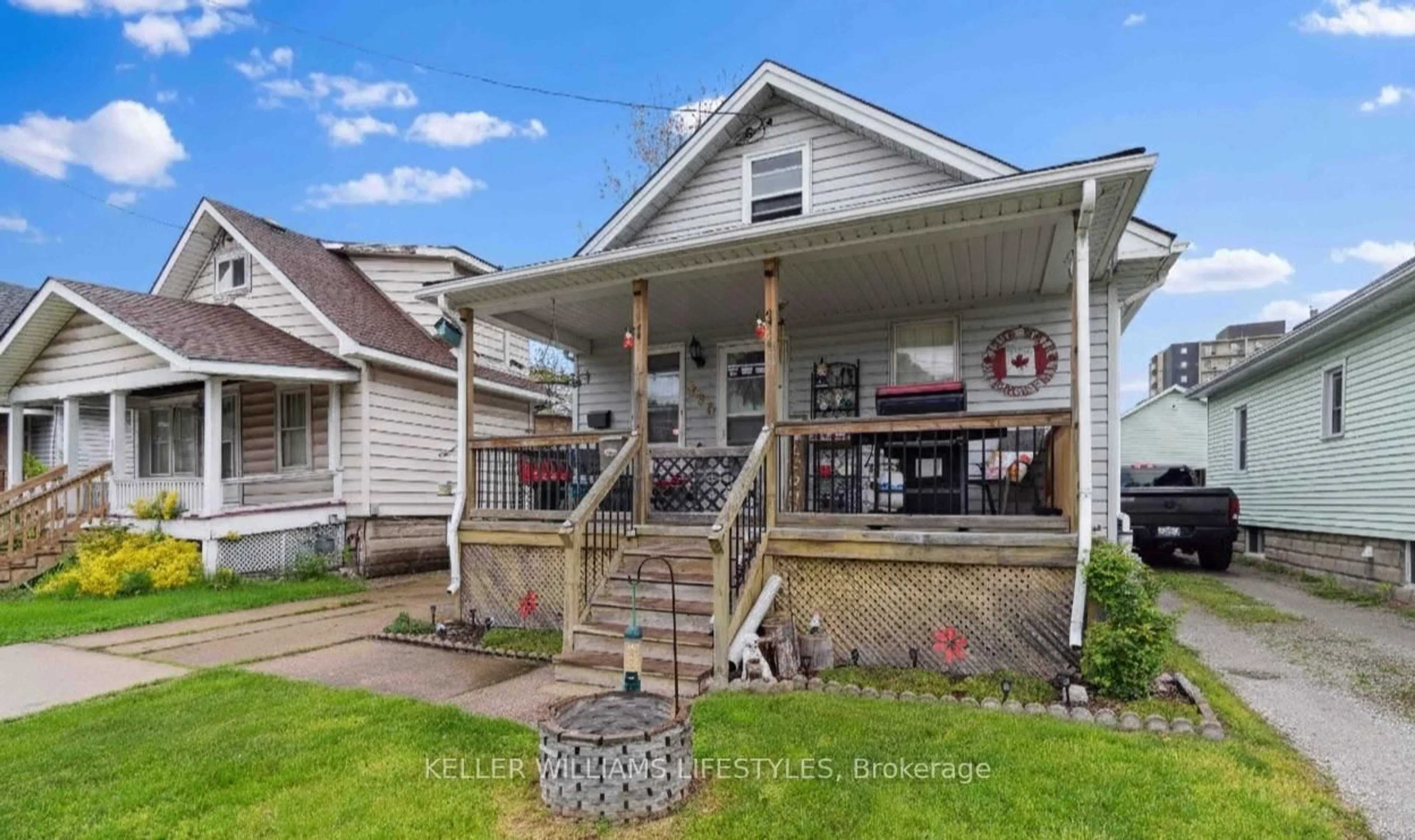 Unknown for 356 EXMOUTH St, Sarnia Ontario N7T 5N6