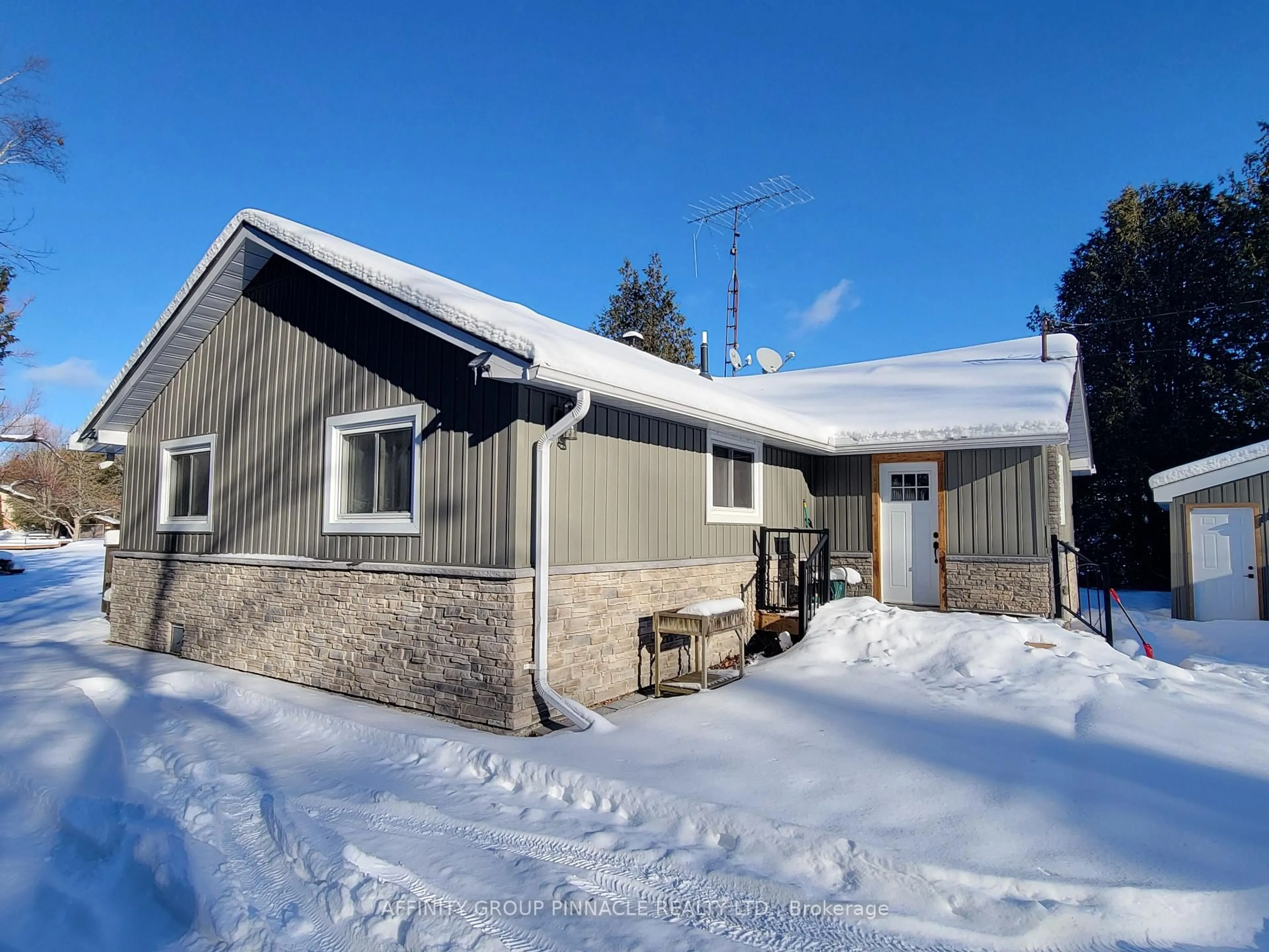 Unknown for 2473 Selwyn Bay Lane, Selwyn Ontario K0L 2H0